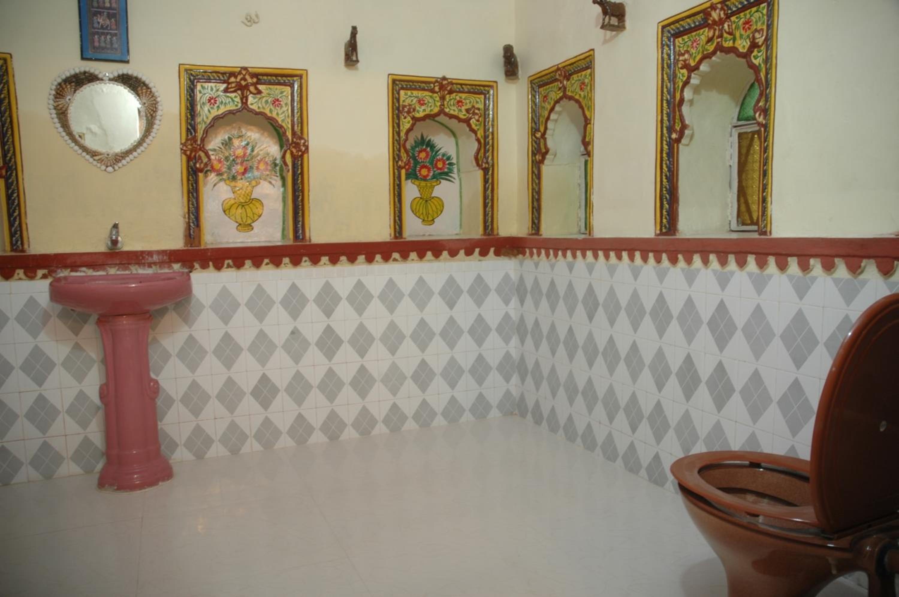 Deluxe Queen Room - Photo 2