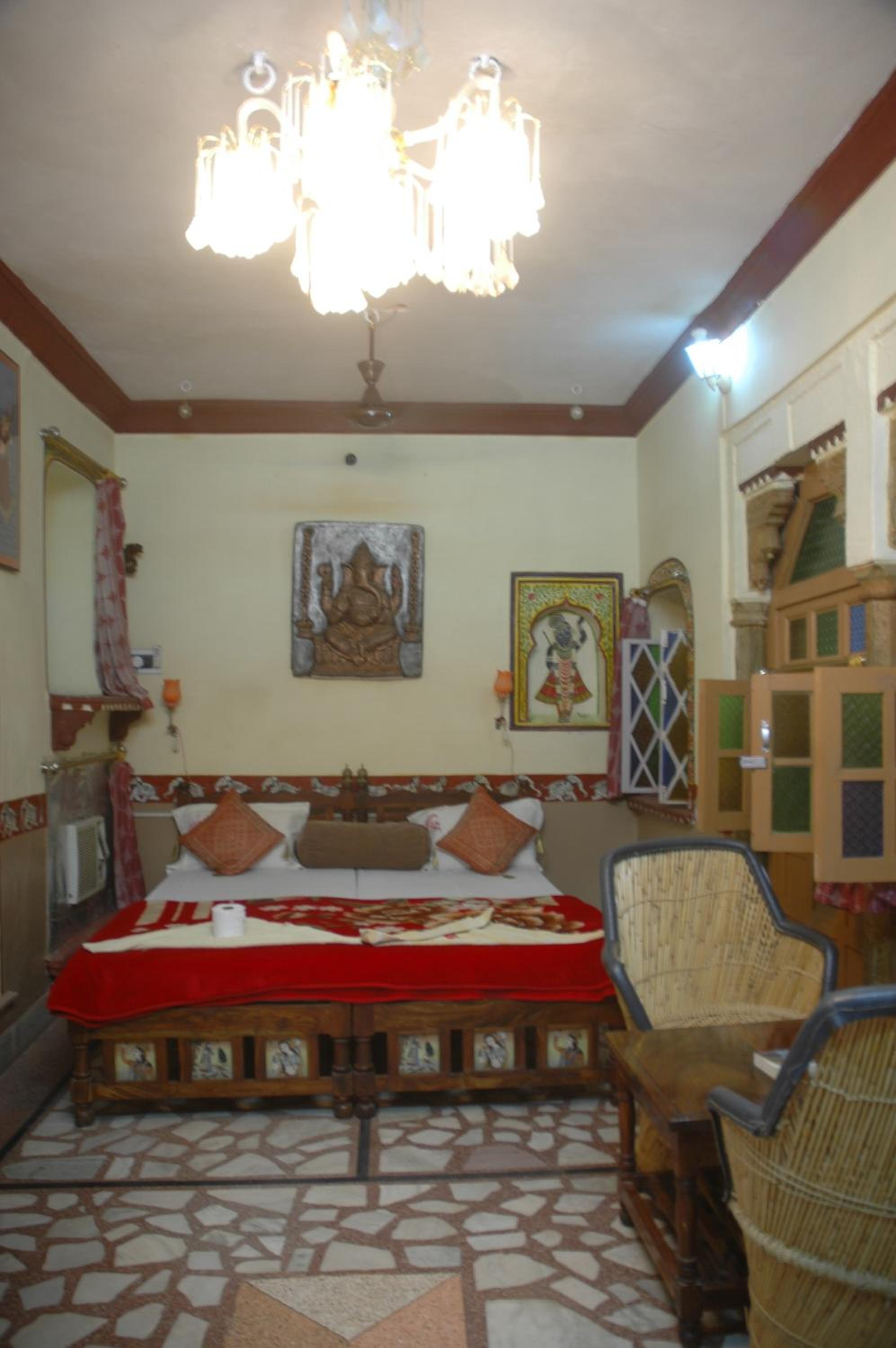Deluxe Queen Room - Photo 4