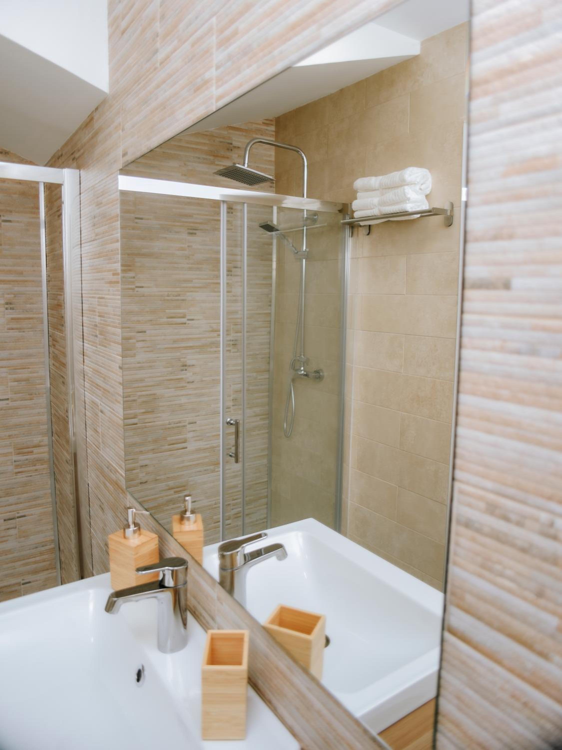 One-Bedroom Apartment - Octavio Augusto - Photo 27