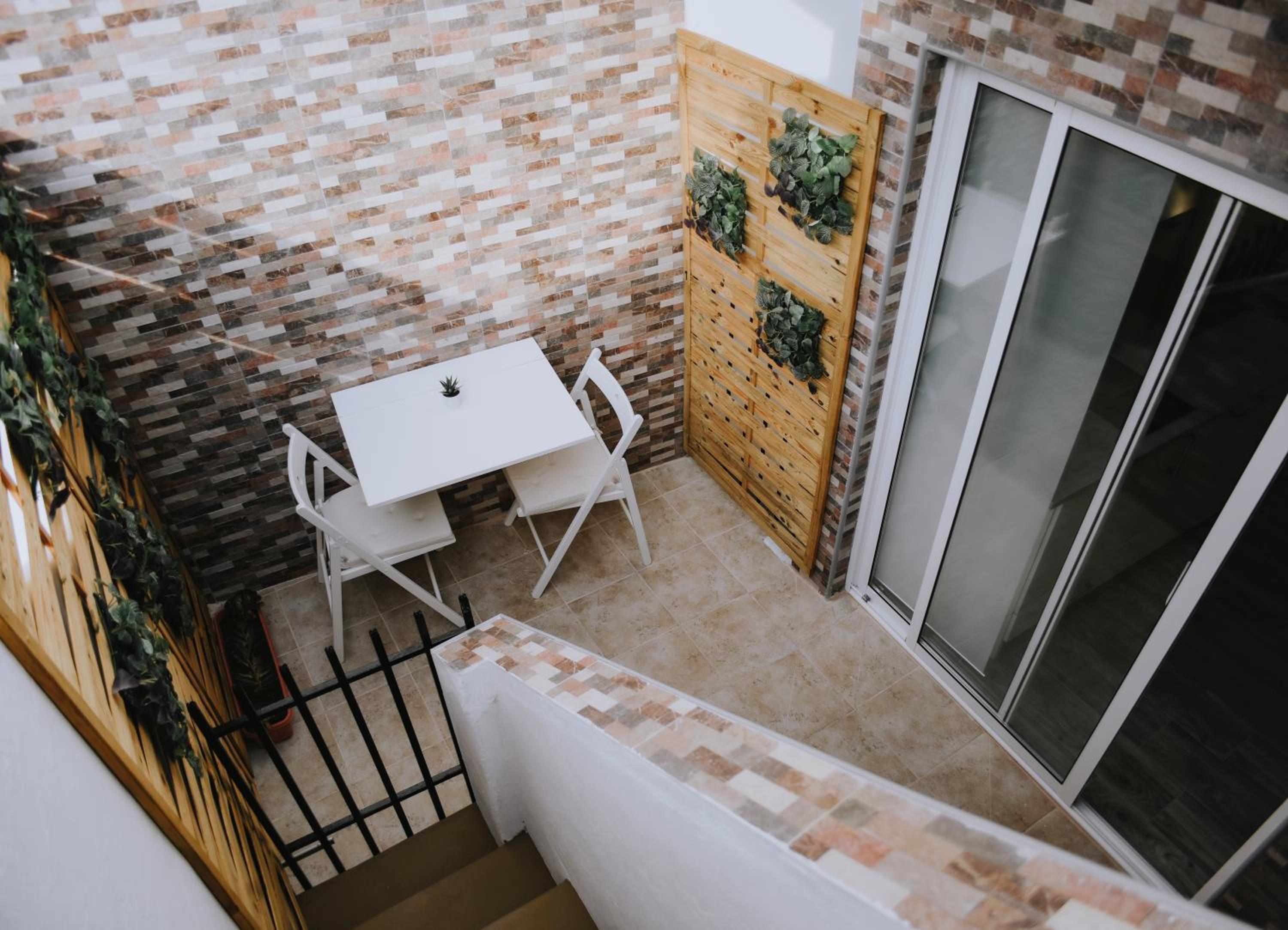 Apartment with Terrace - Jupiter - Photo 7