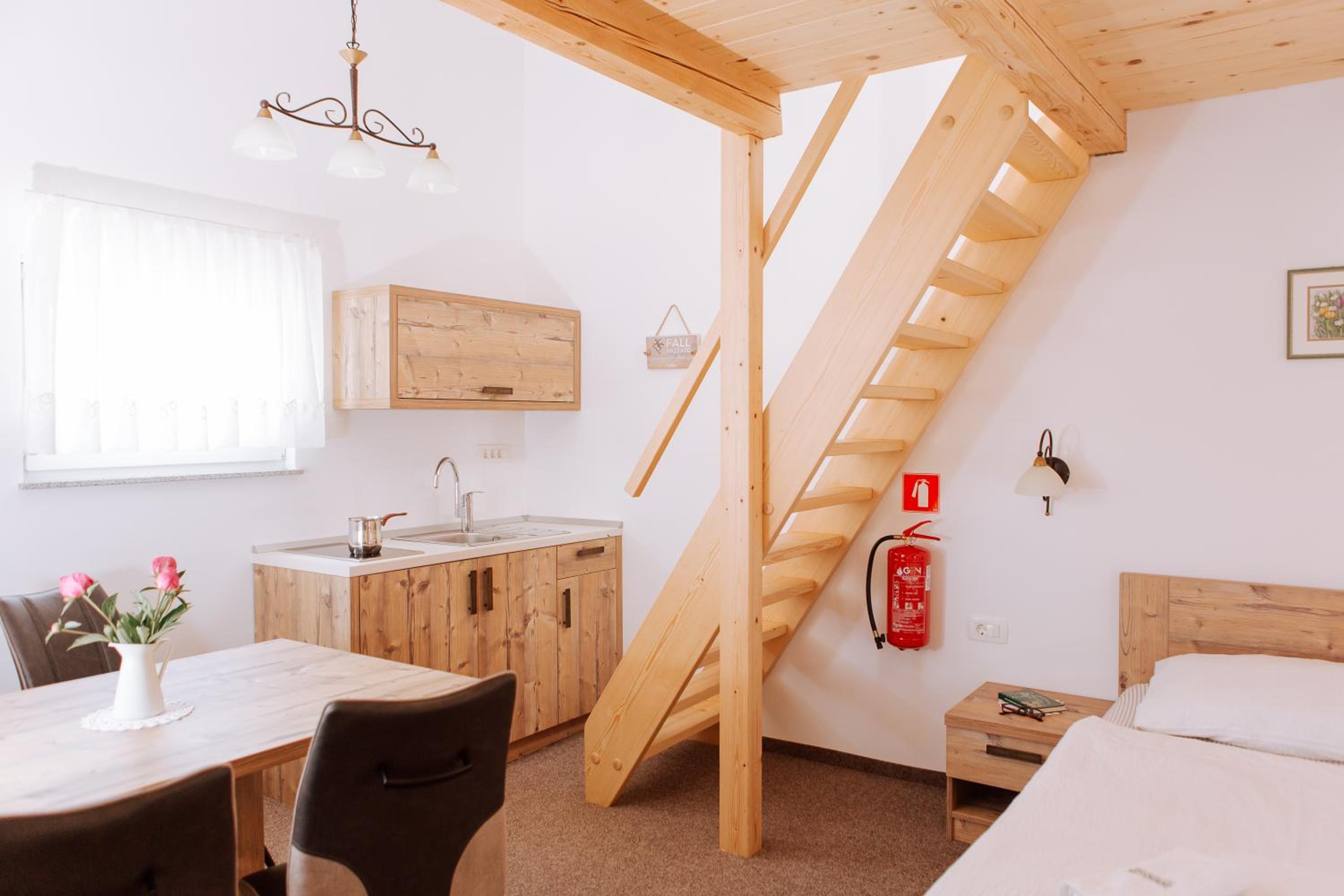 Family Studio - Photo 1
