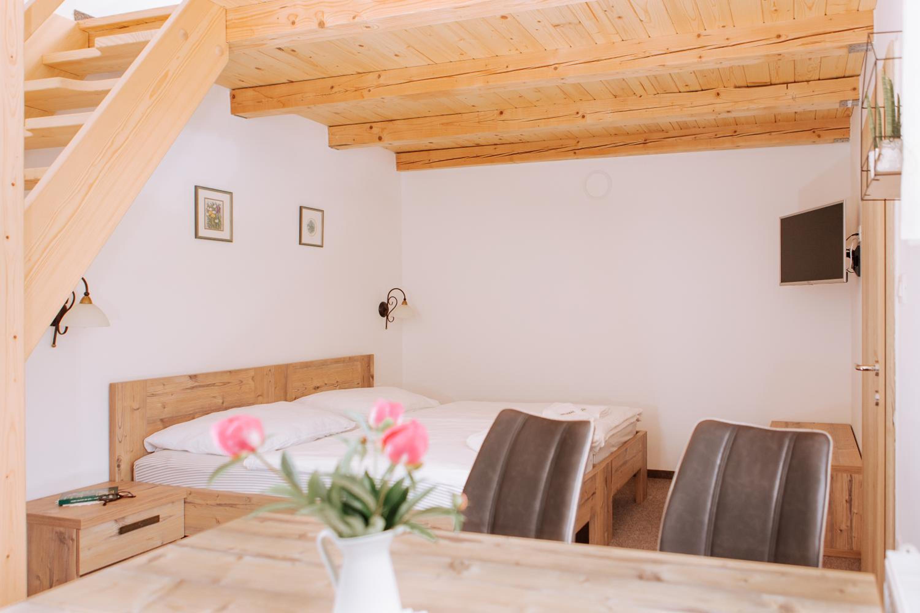 Family Studio - Photo 2
