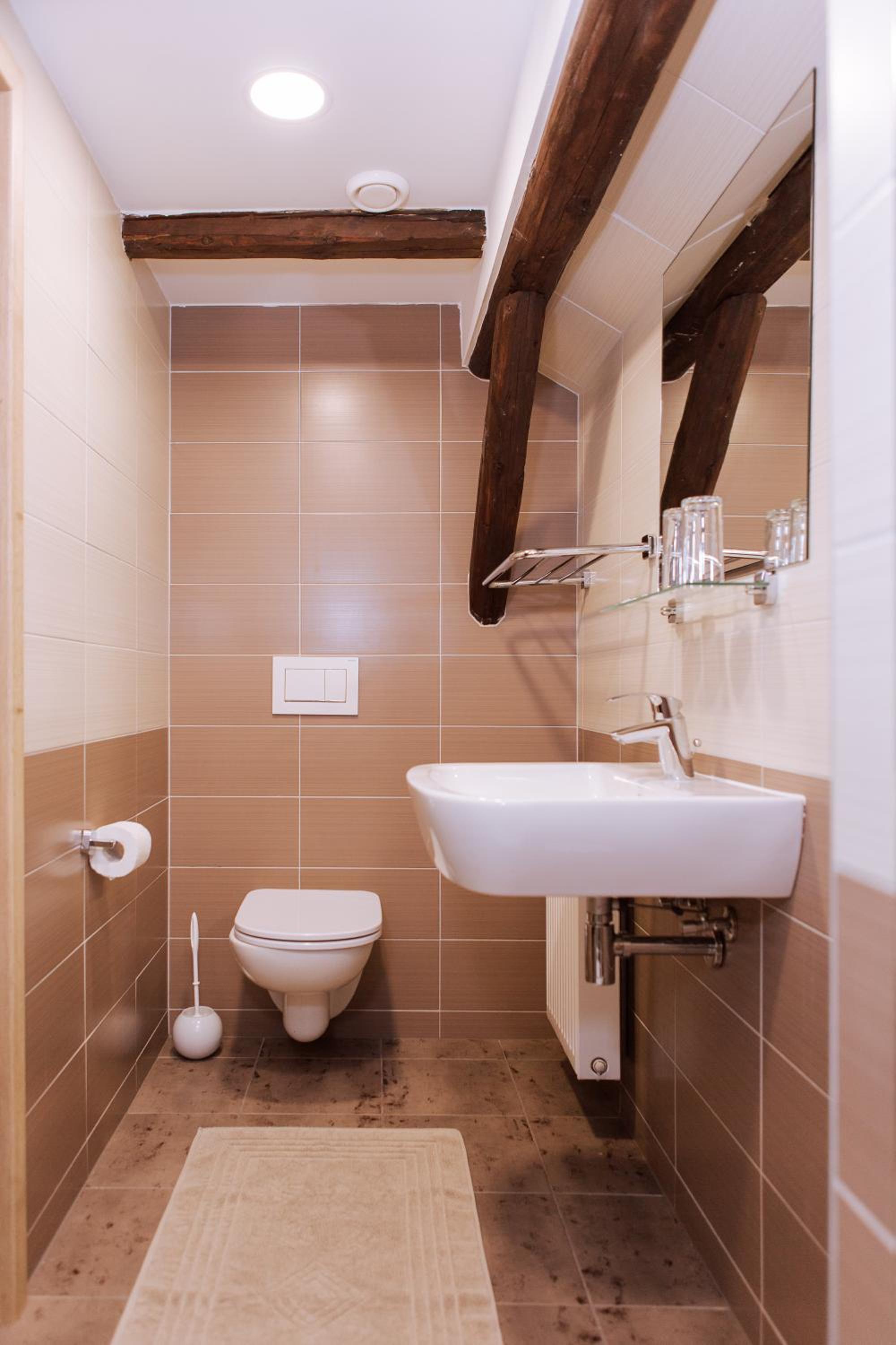 Quadruple Room - Photo 5