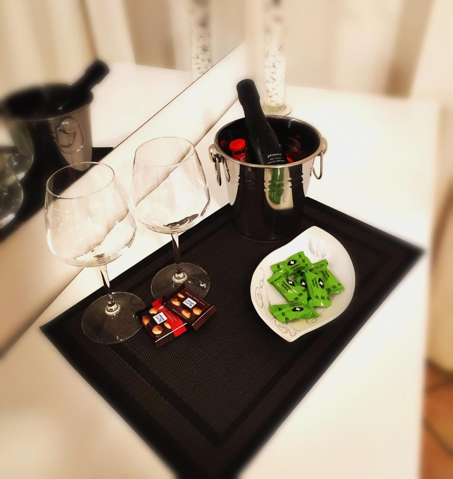 Apartment with Terrace - Photo 4