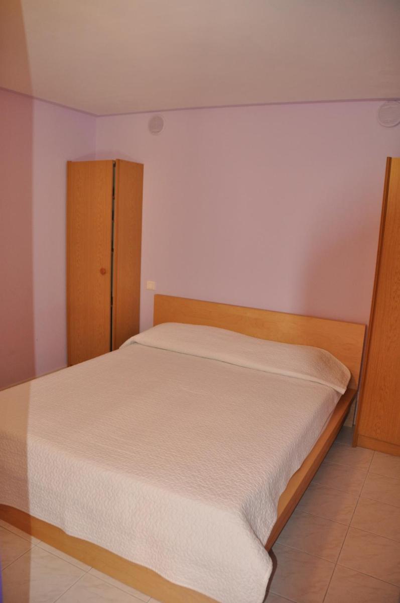 Two-Bedroom Apartment (6 Adults)