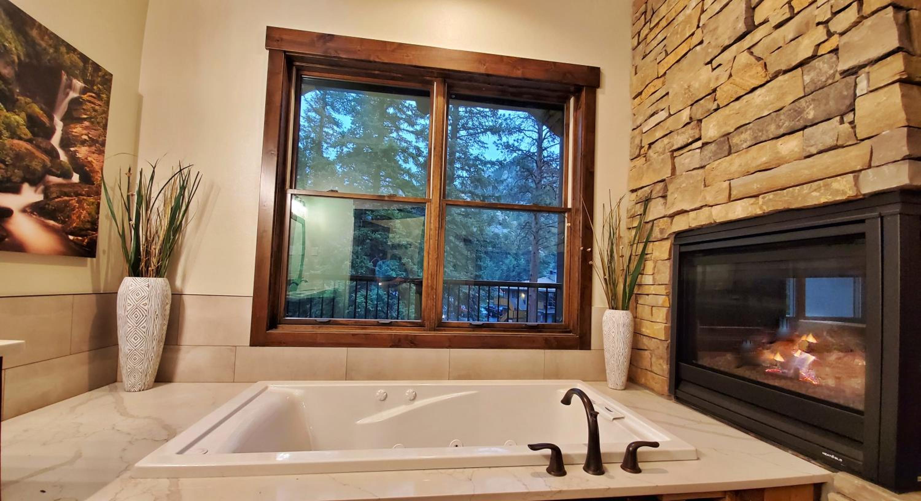 Superior King Suite photo 3