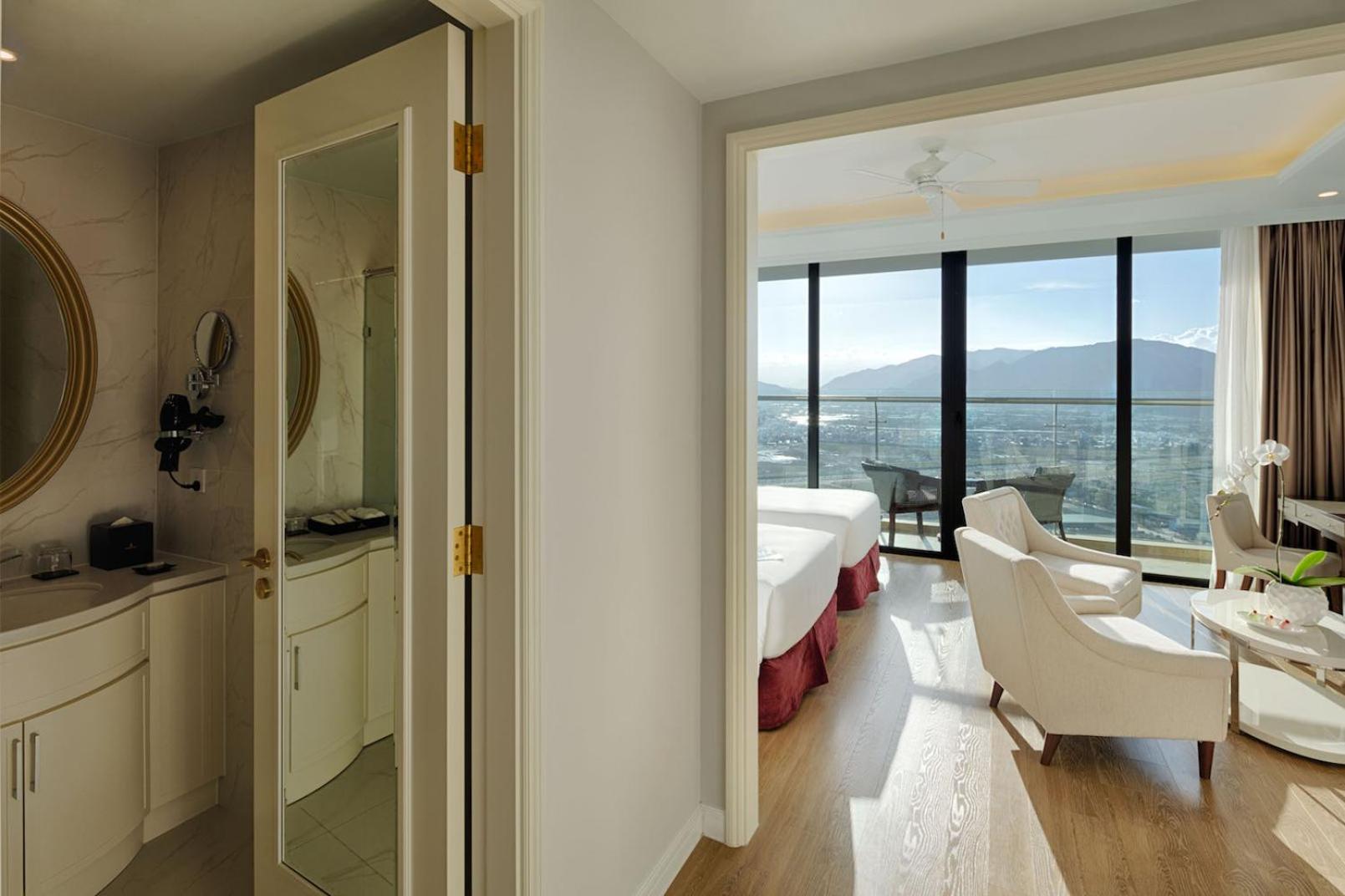 Studio City View Twin Bed