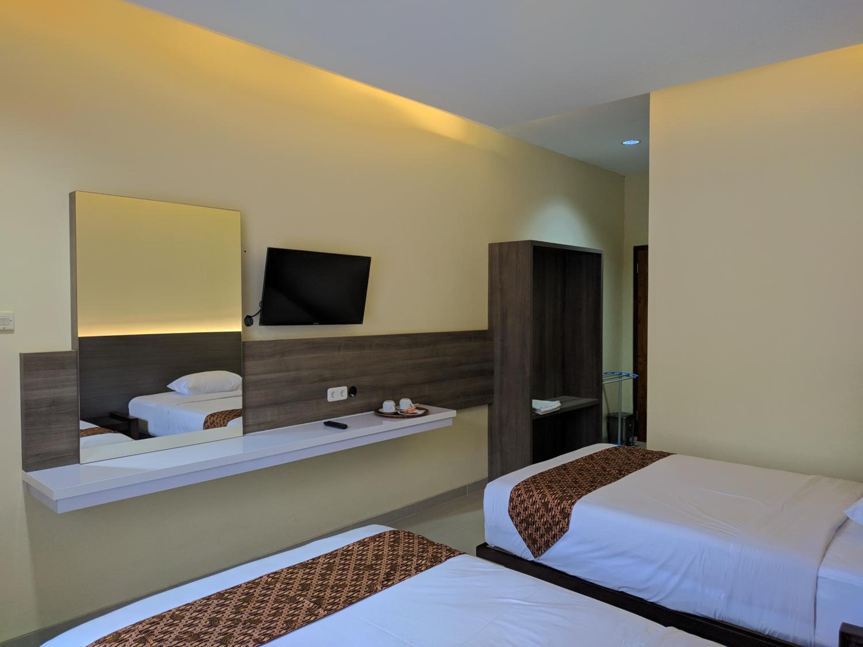 Double Room with Mountain View - Photo 1