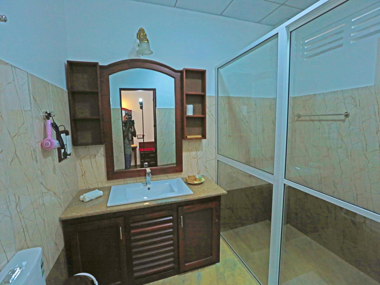 Deluxe Double or Twin Room with Mountain View