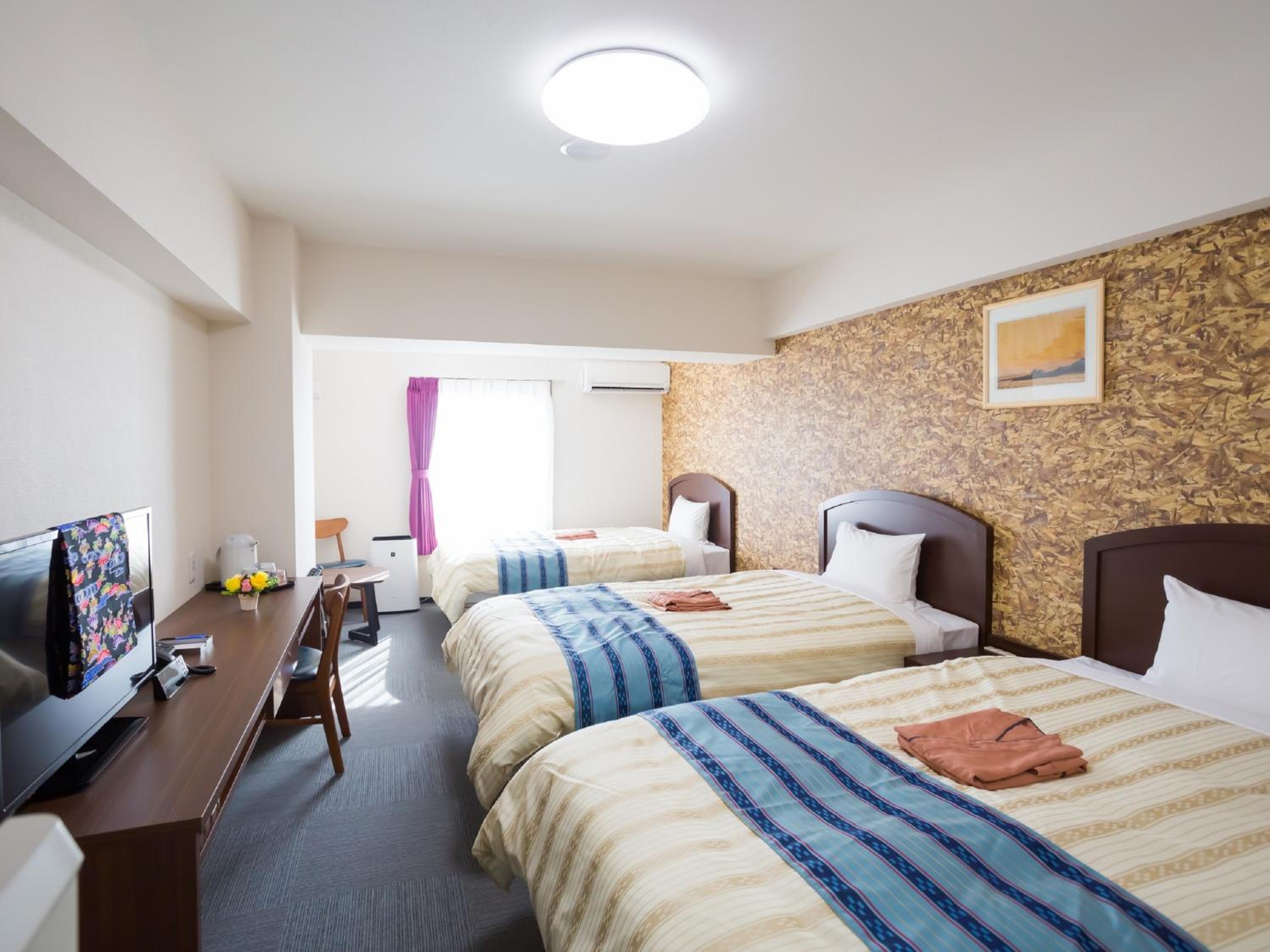 Standard Triple Room - Photo 1