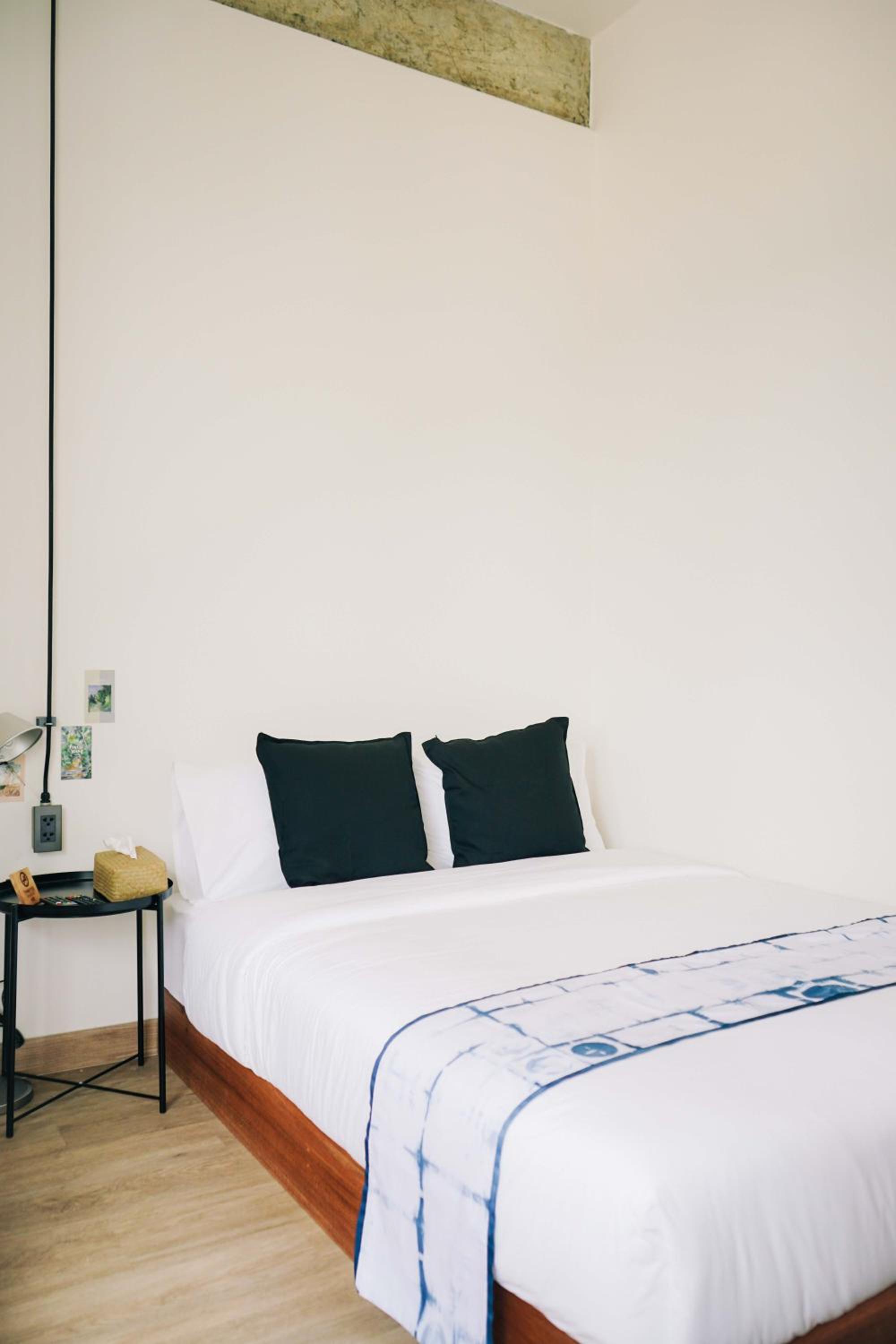 Standard Double Room - Photo 7