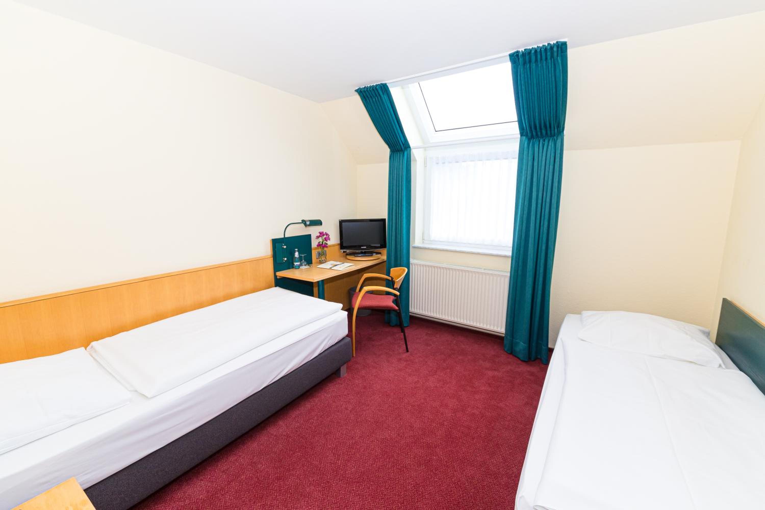 Twin Room photo 1