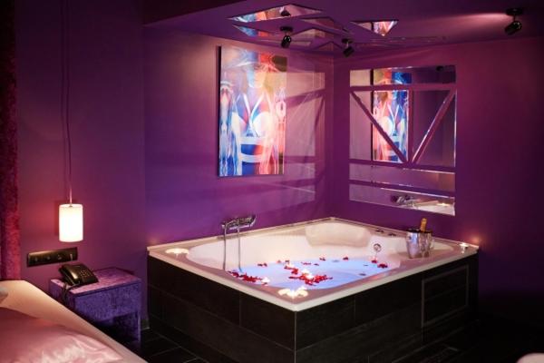 Queen Suite photo 3