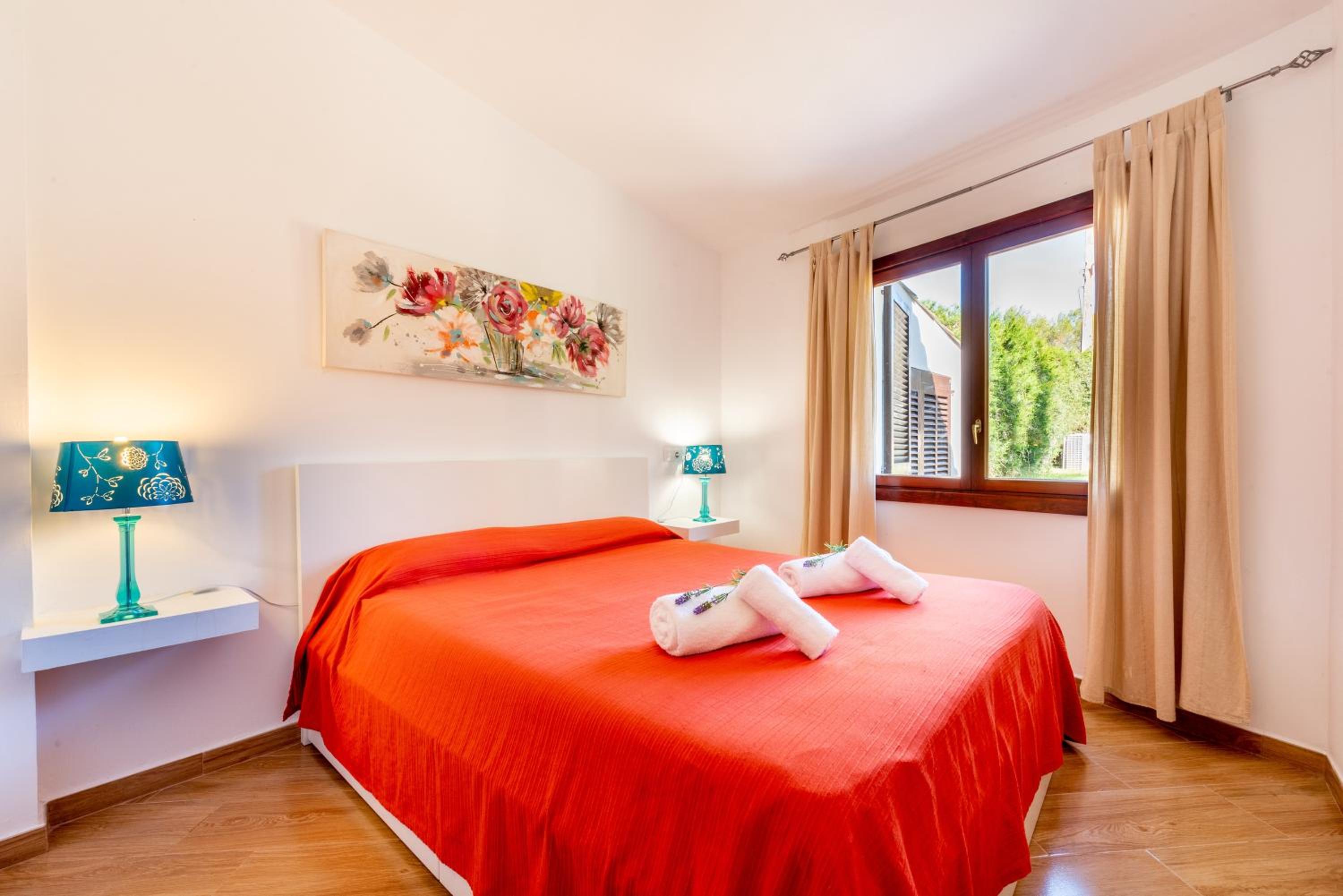 Two-Bedroom House - Photo 10