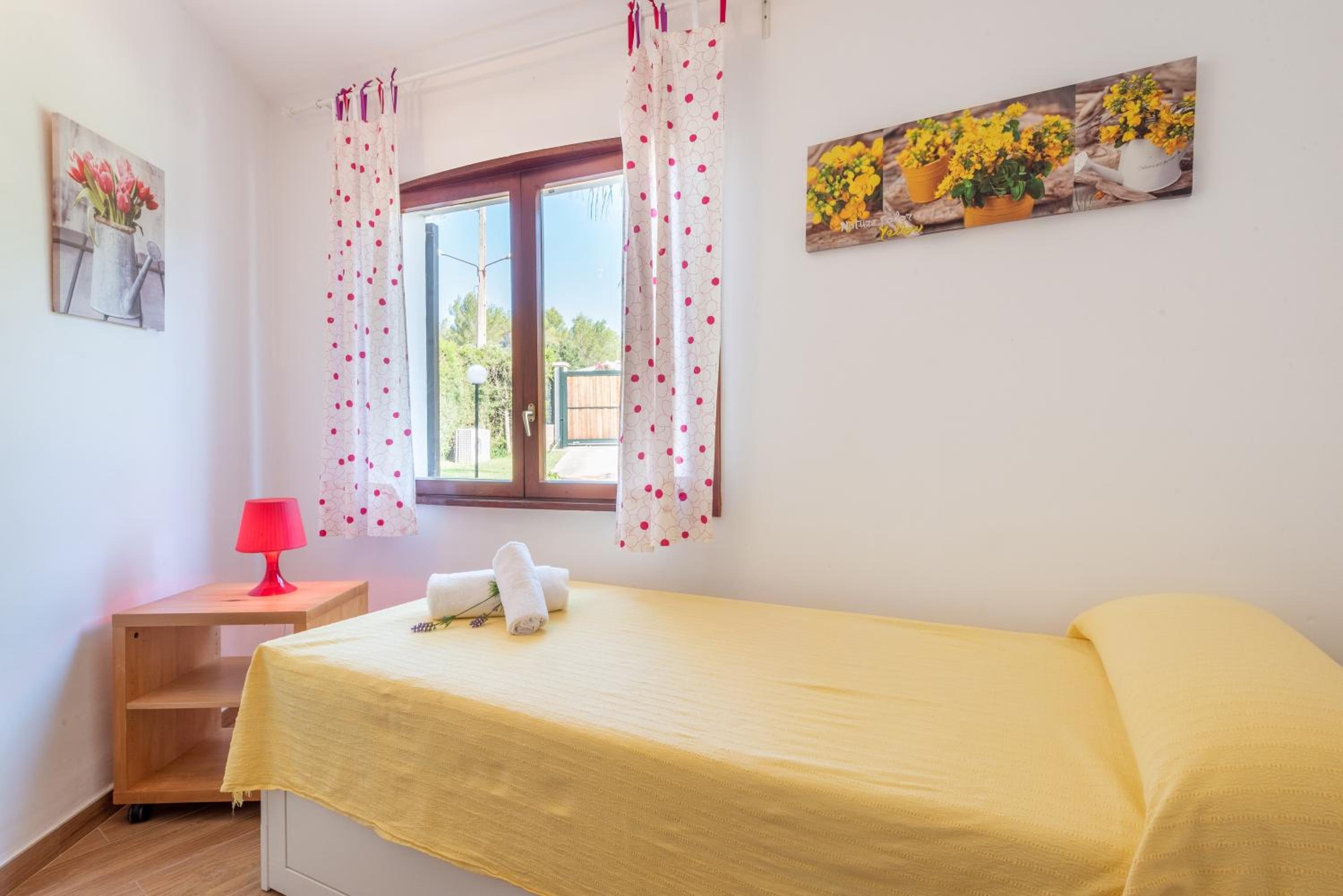 Two-Bedroom House - Photo 14
