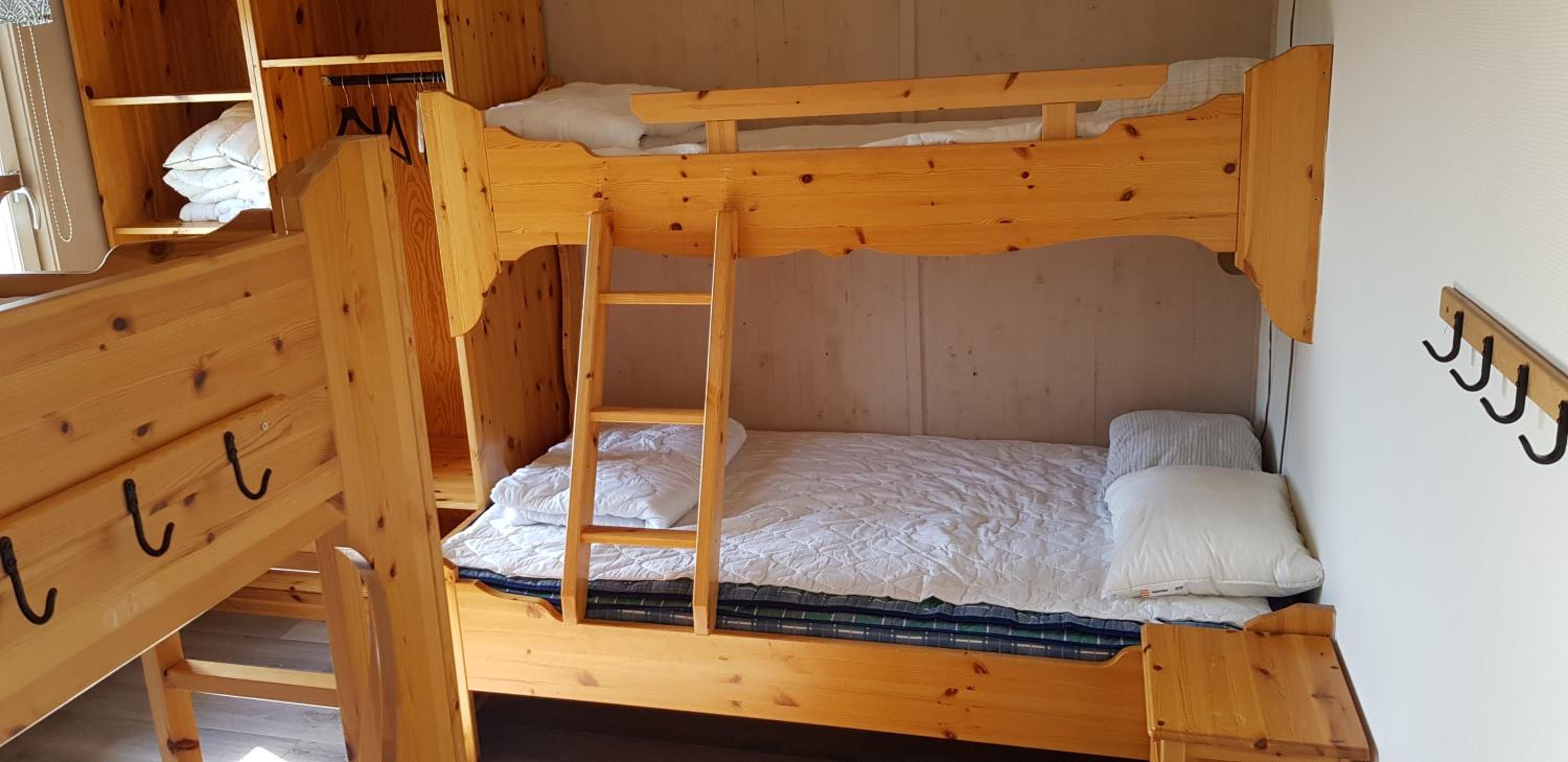 Three-Bedroom House - Photo 12