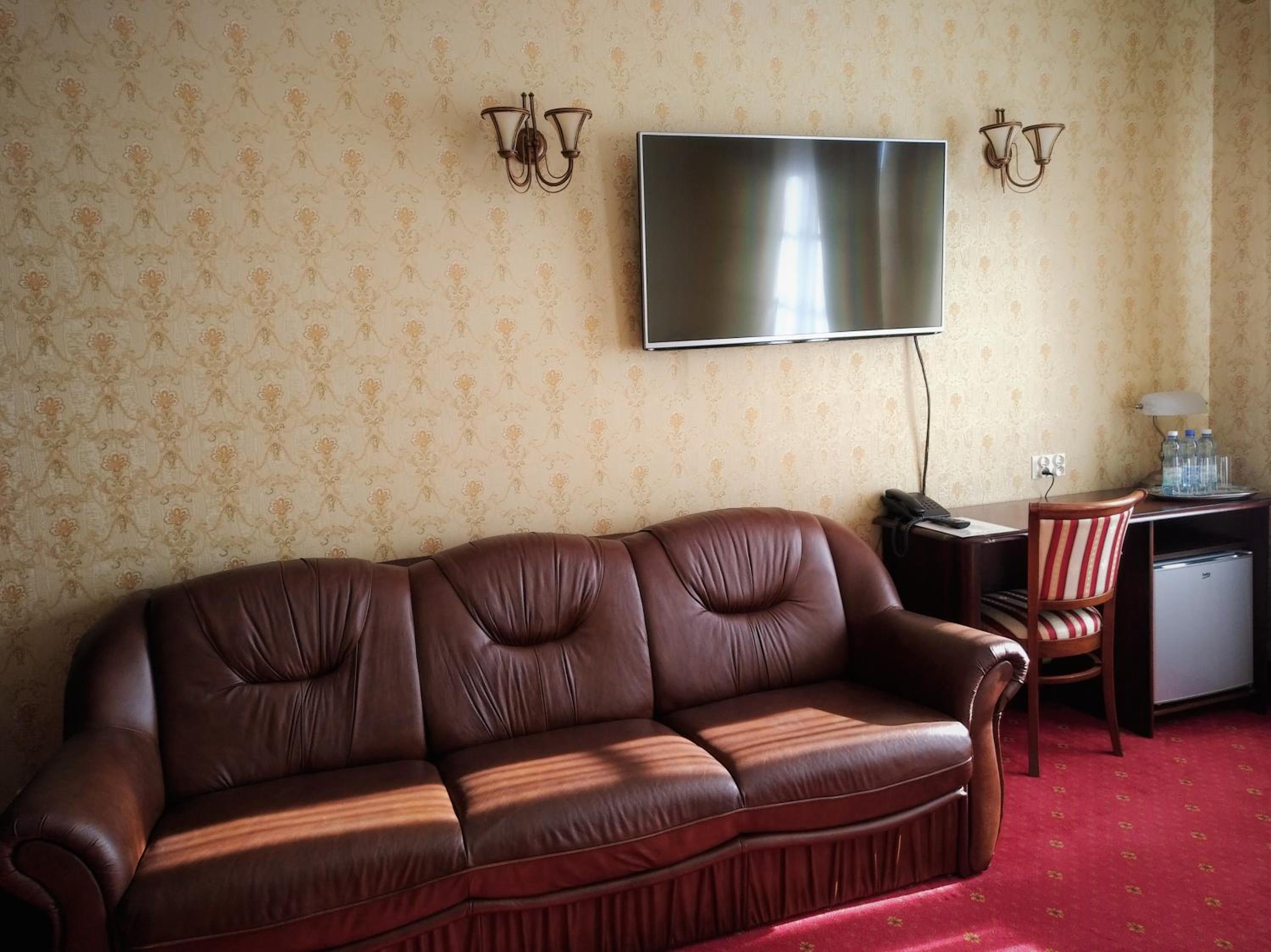 Deluxe Twin Room - Photo 8