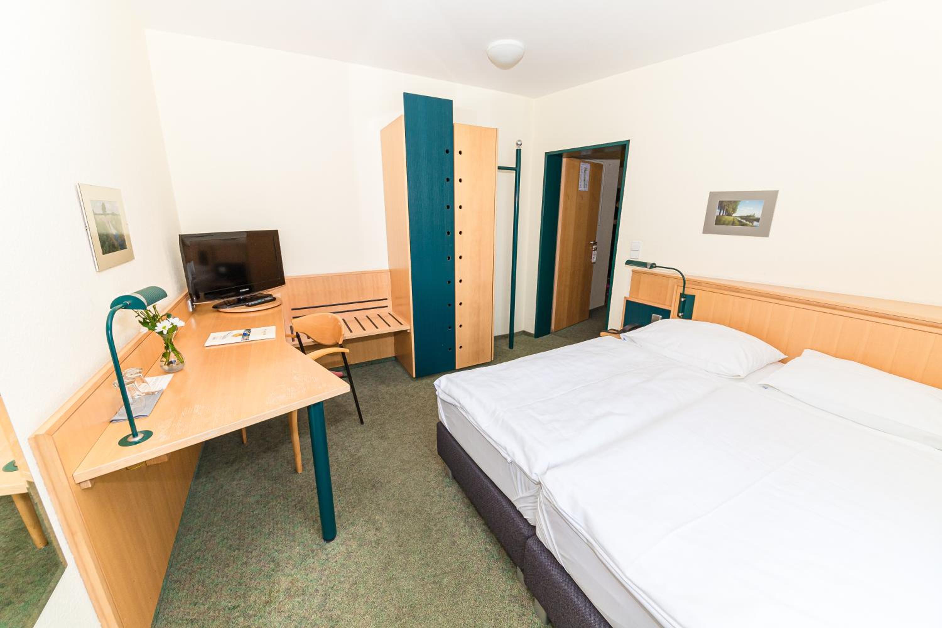 Economy Double Room photo 1