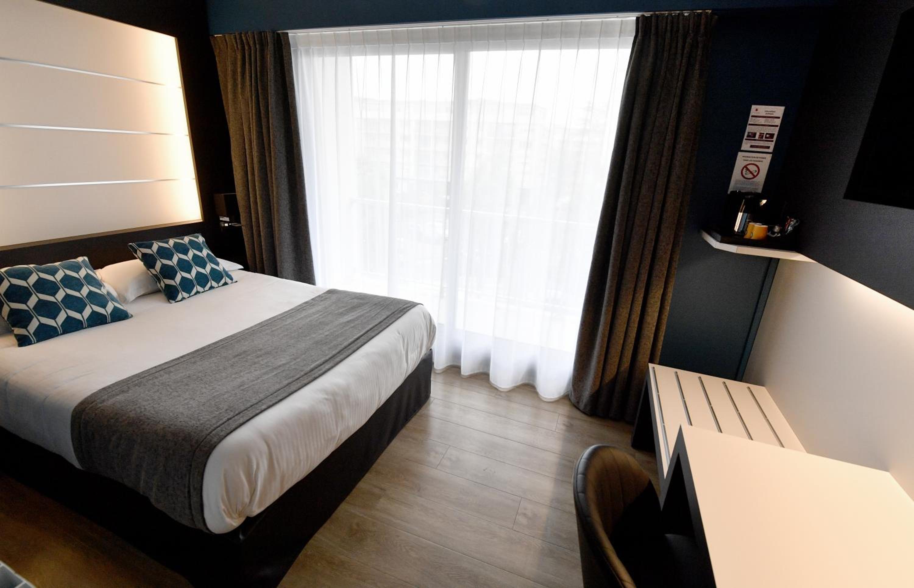 Standard Double Room - Photo 4