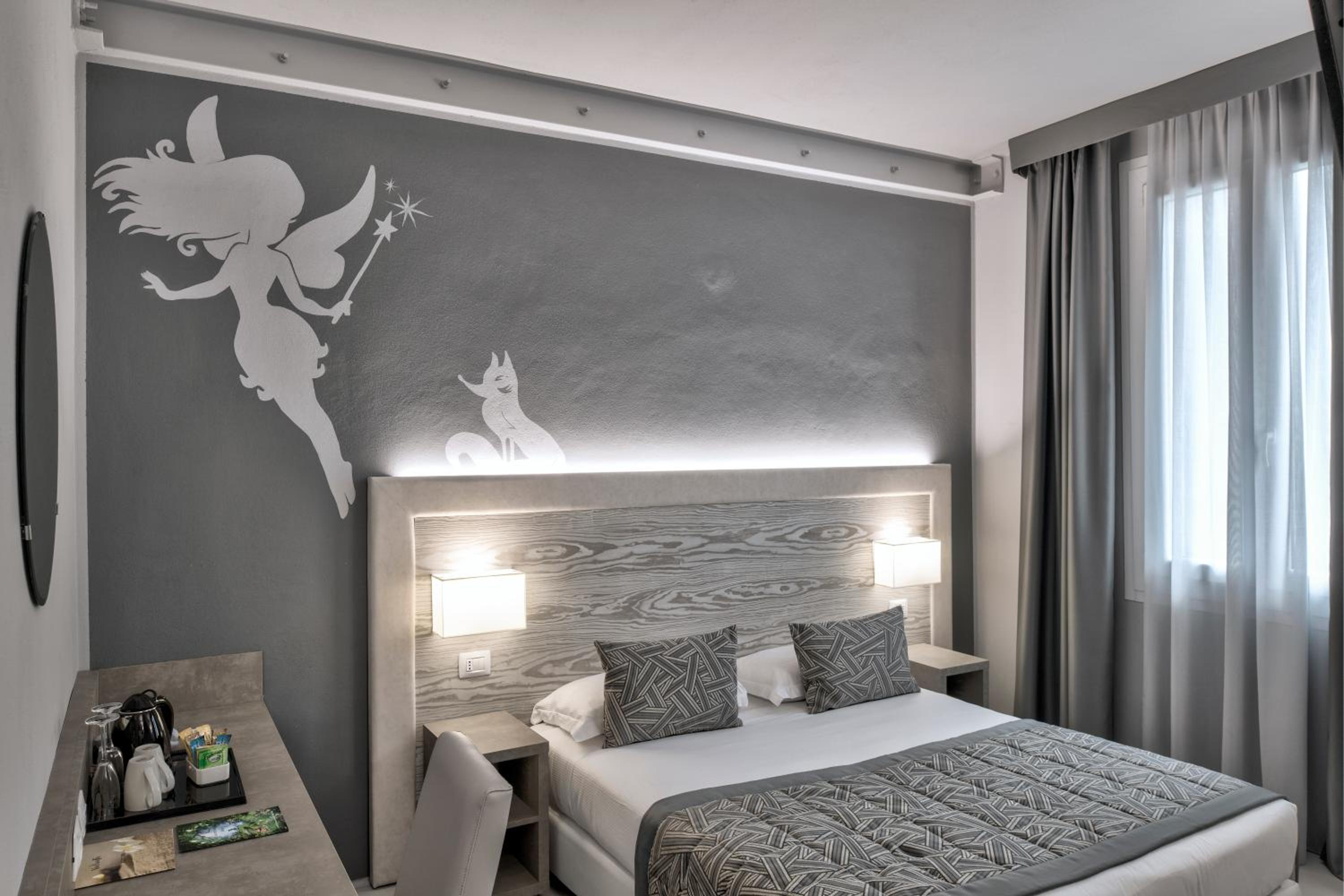 Standard Queen Room - Photo 6