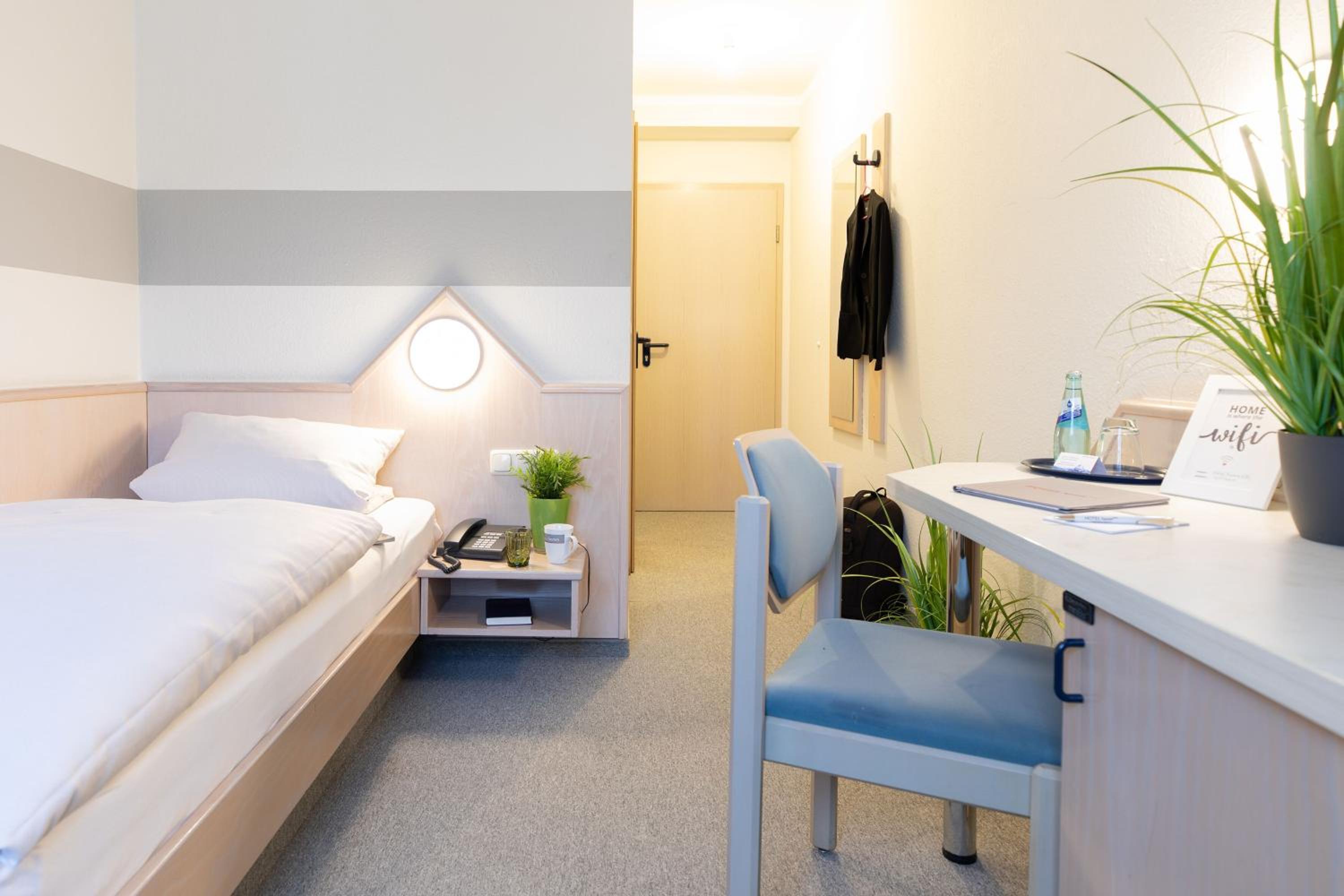Single Room - Main Building photo 1