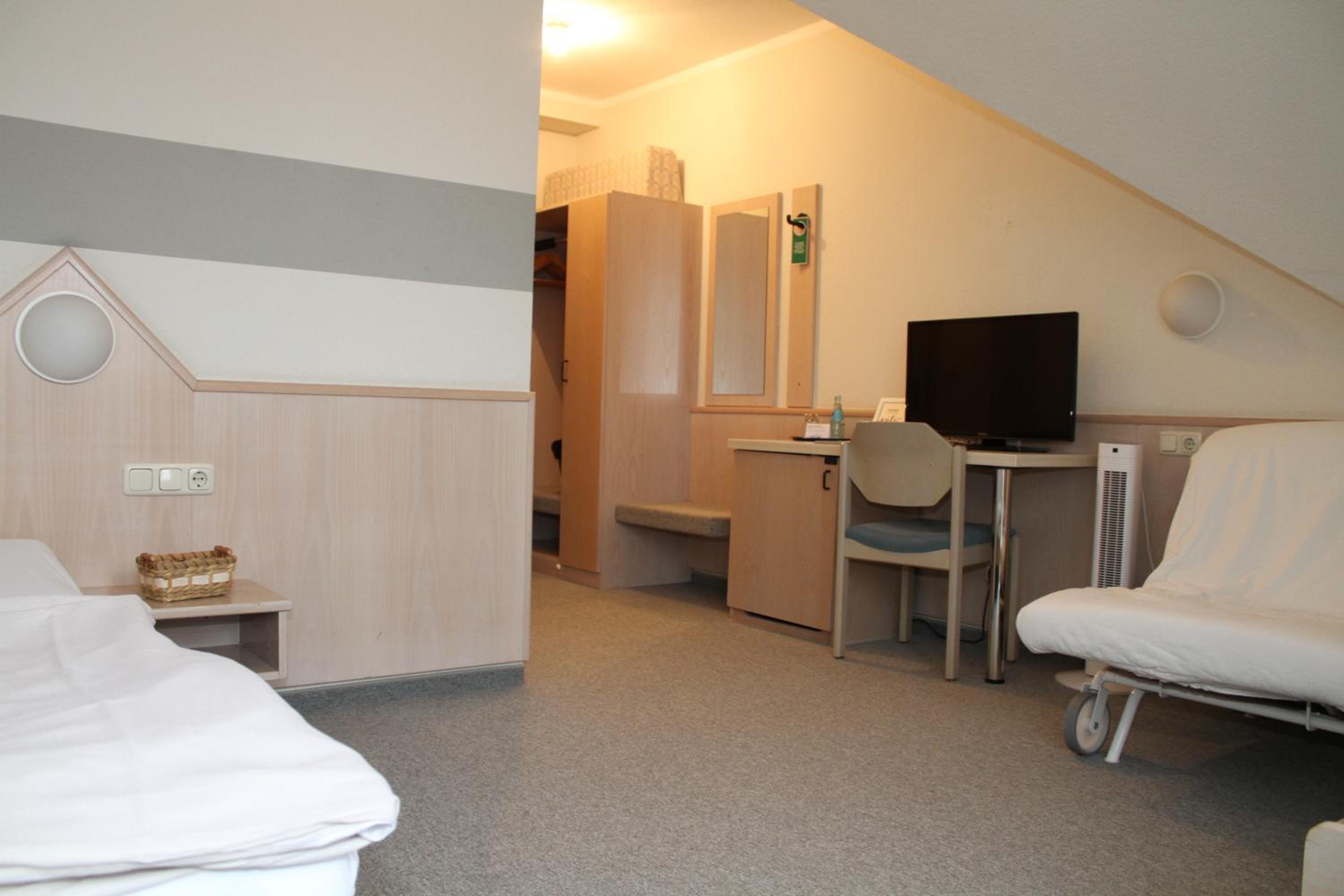 Single Room - Main Building photo 2