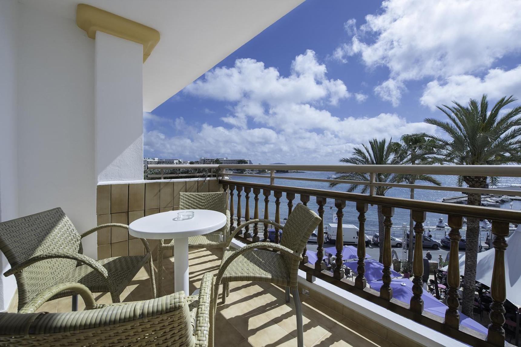 Apartamento con vista al mar