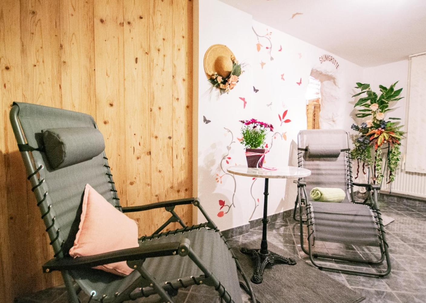 Double Room with Terrace - Photo 14