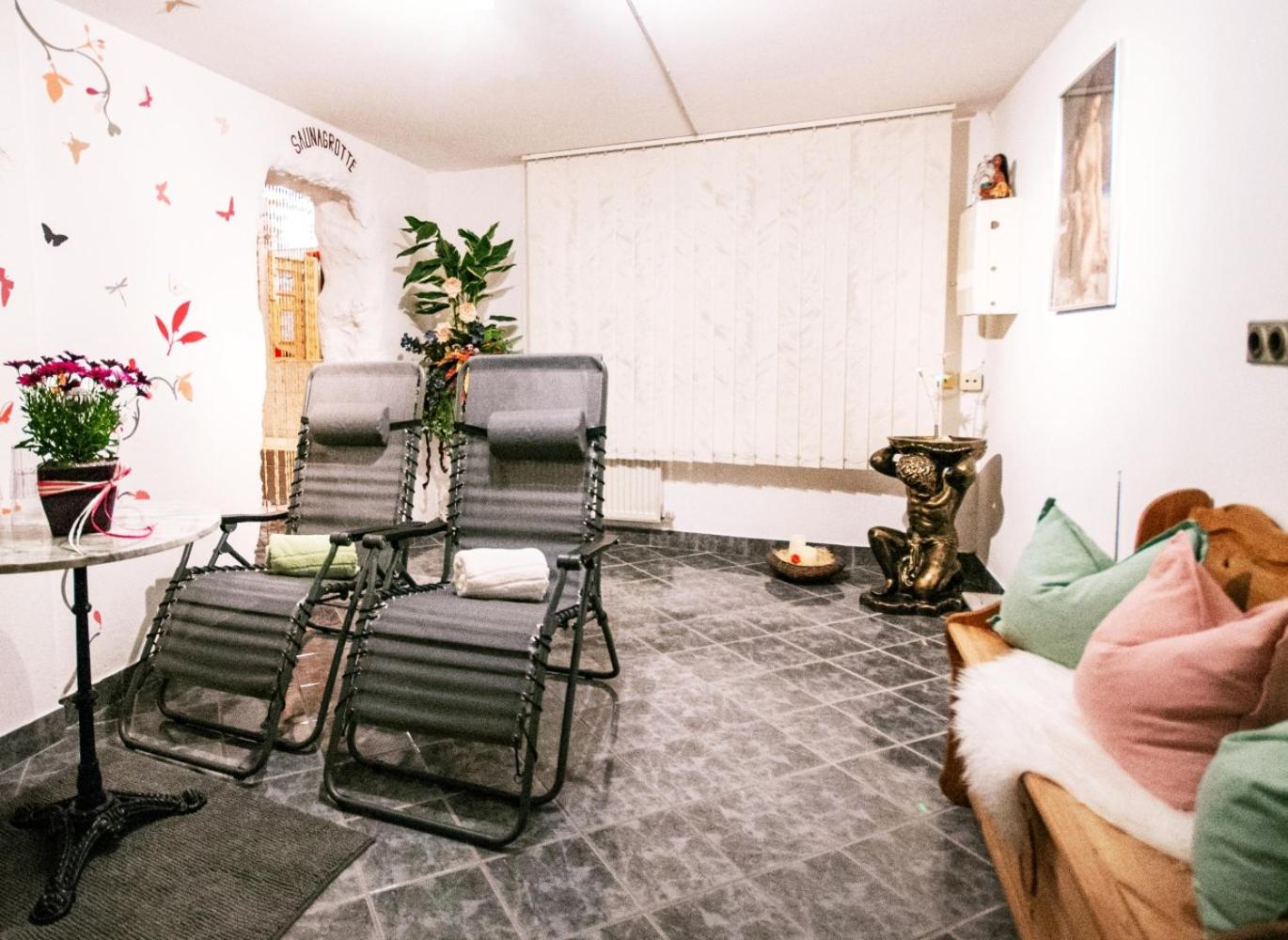 Double Room with Terrace - Photo 10