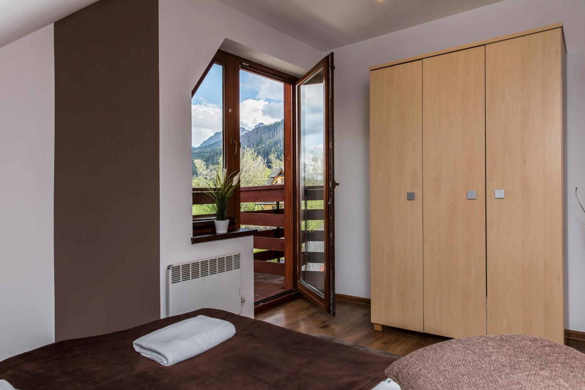 Deluxe Studio 4 adults