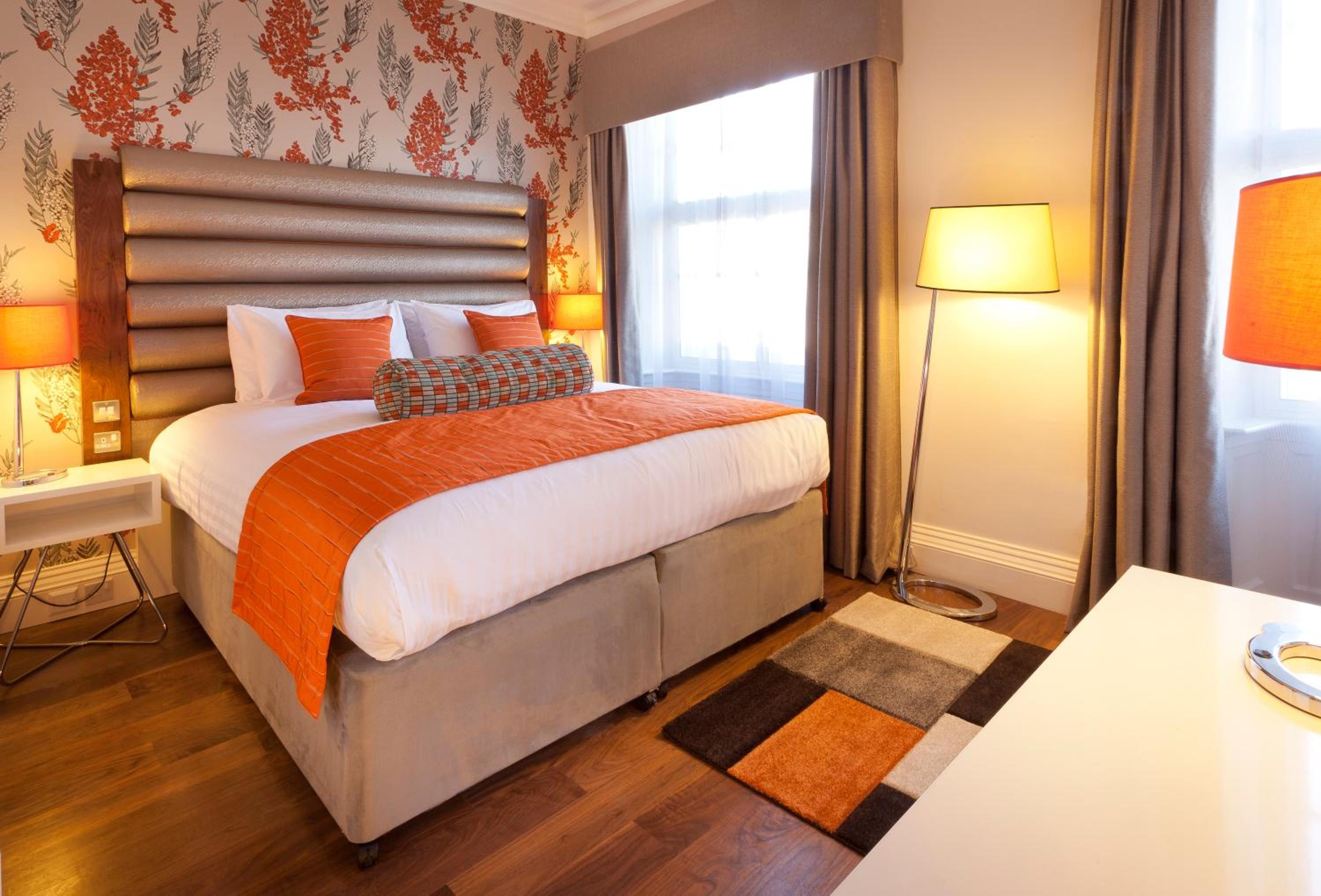 Standard Double Room - Photo 13