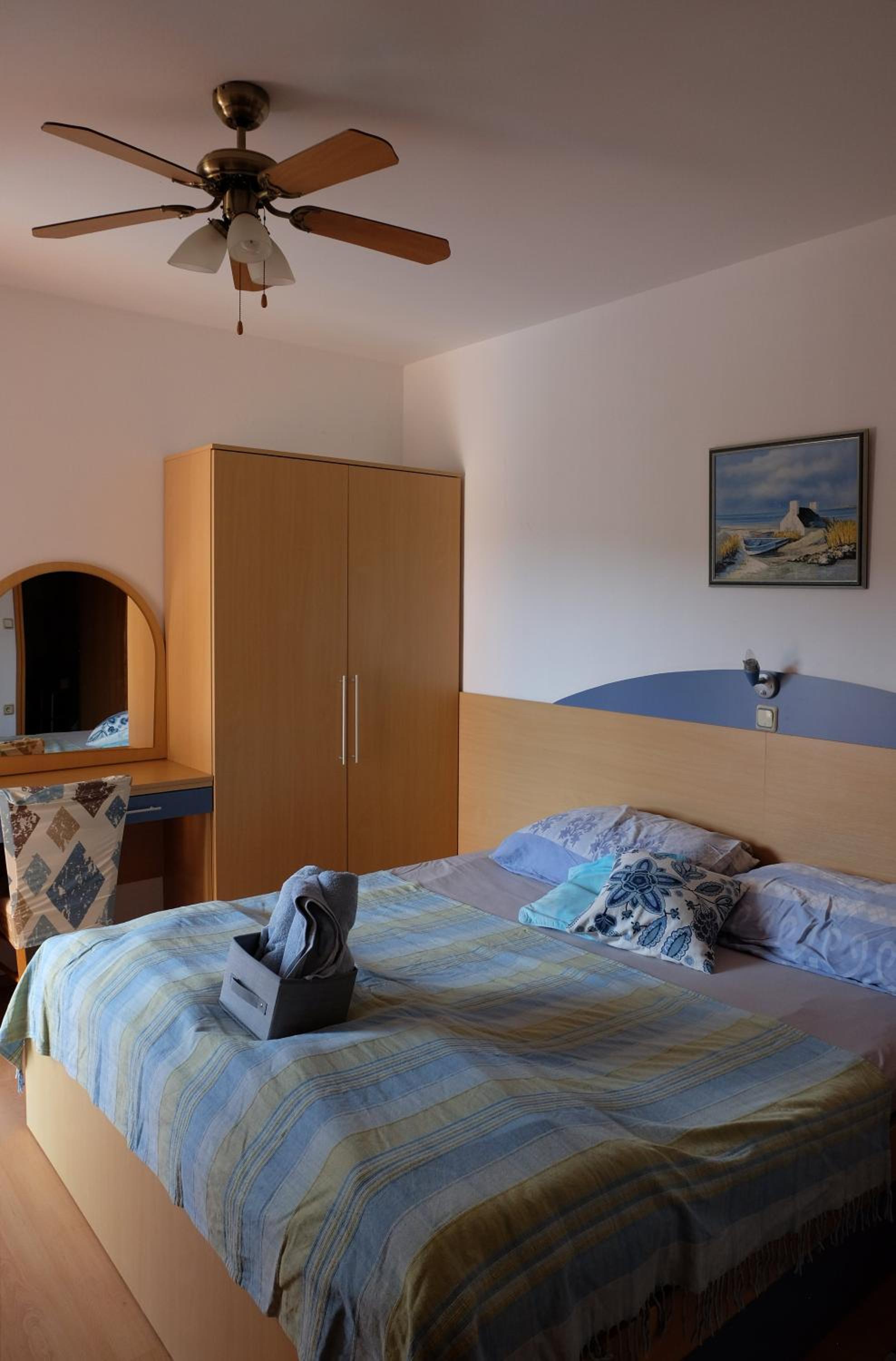 Apartment photo 1