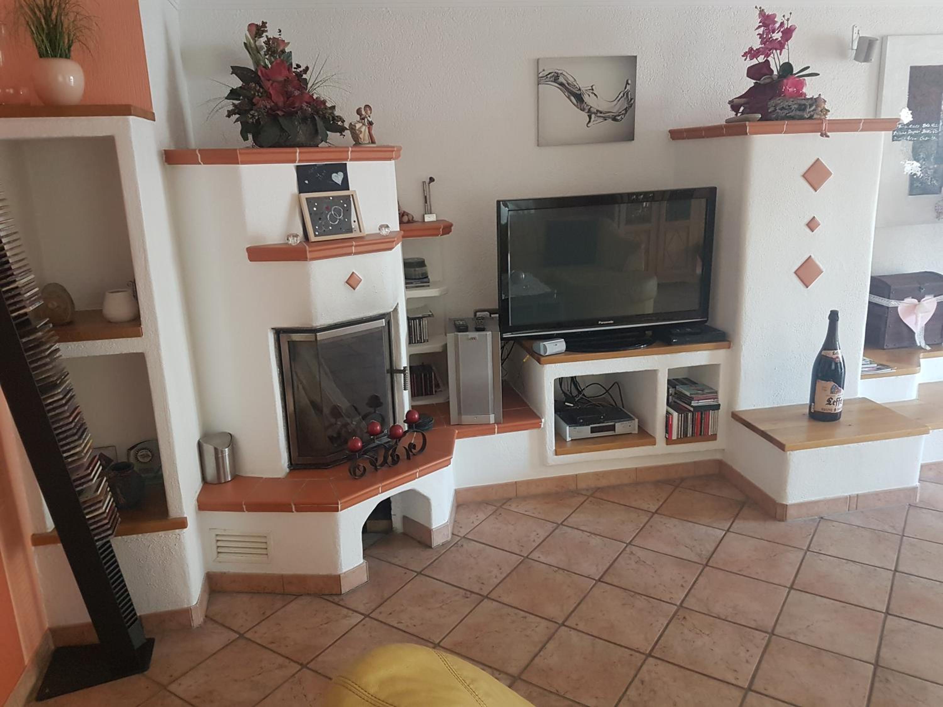 Two-Bedroom Apartment - Photo 3