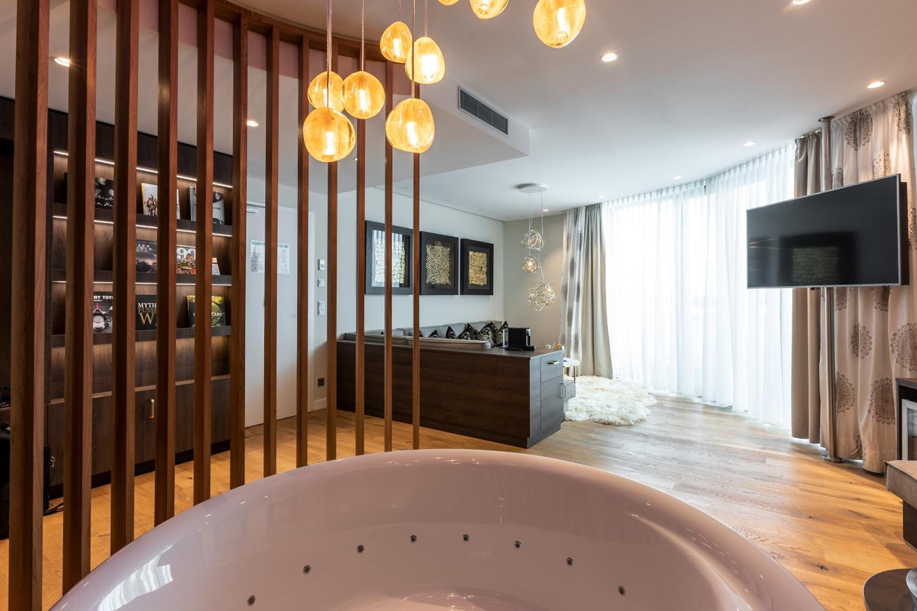 Owner Suite - Photo 15