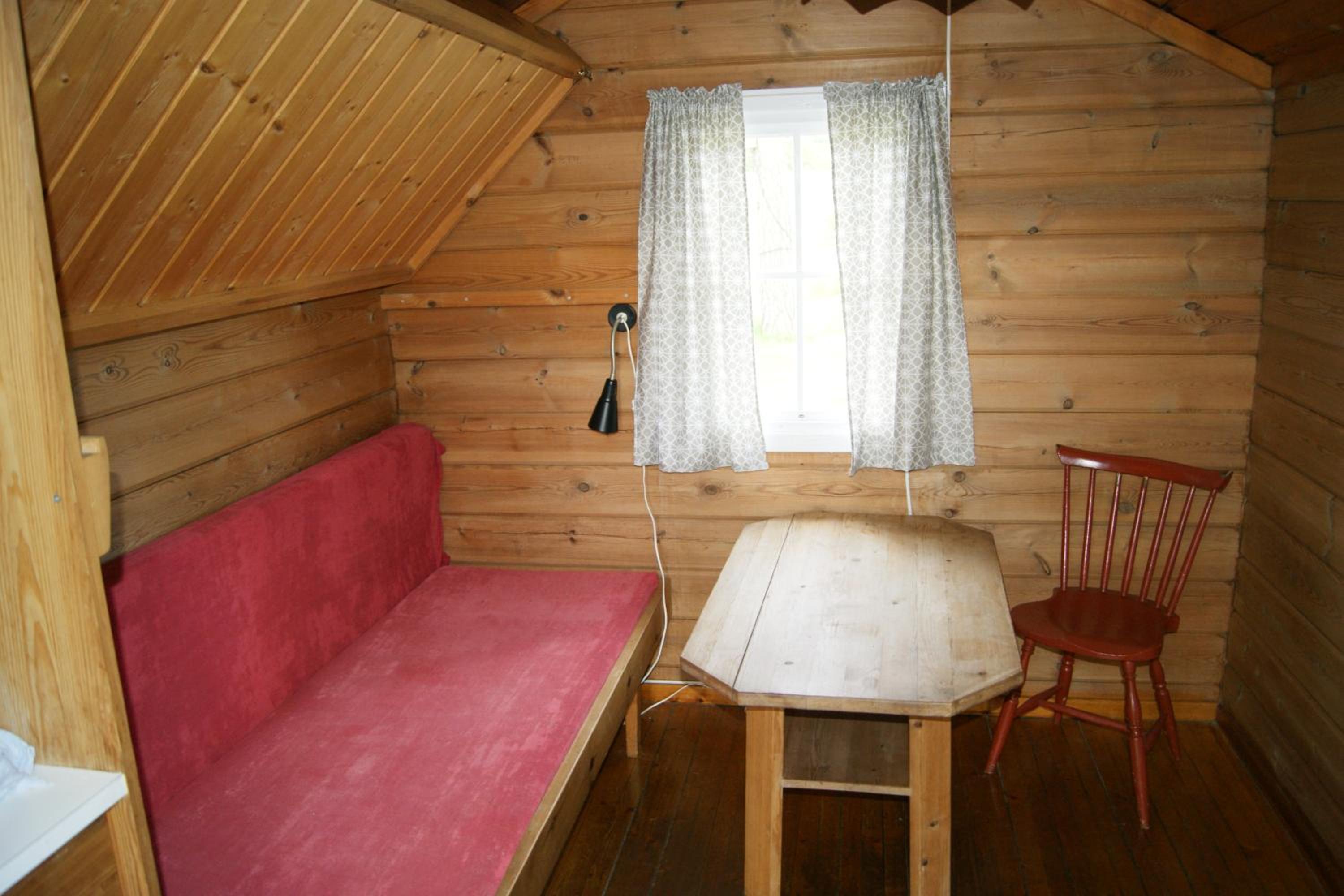 Cottage - Photo 1