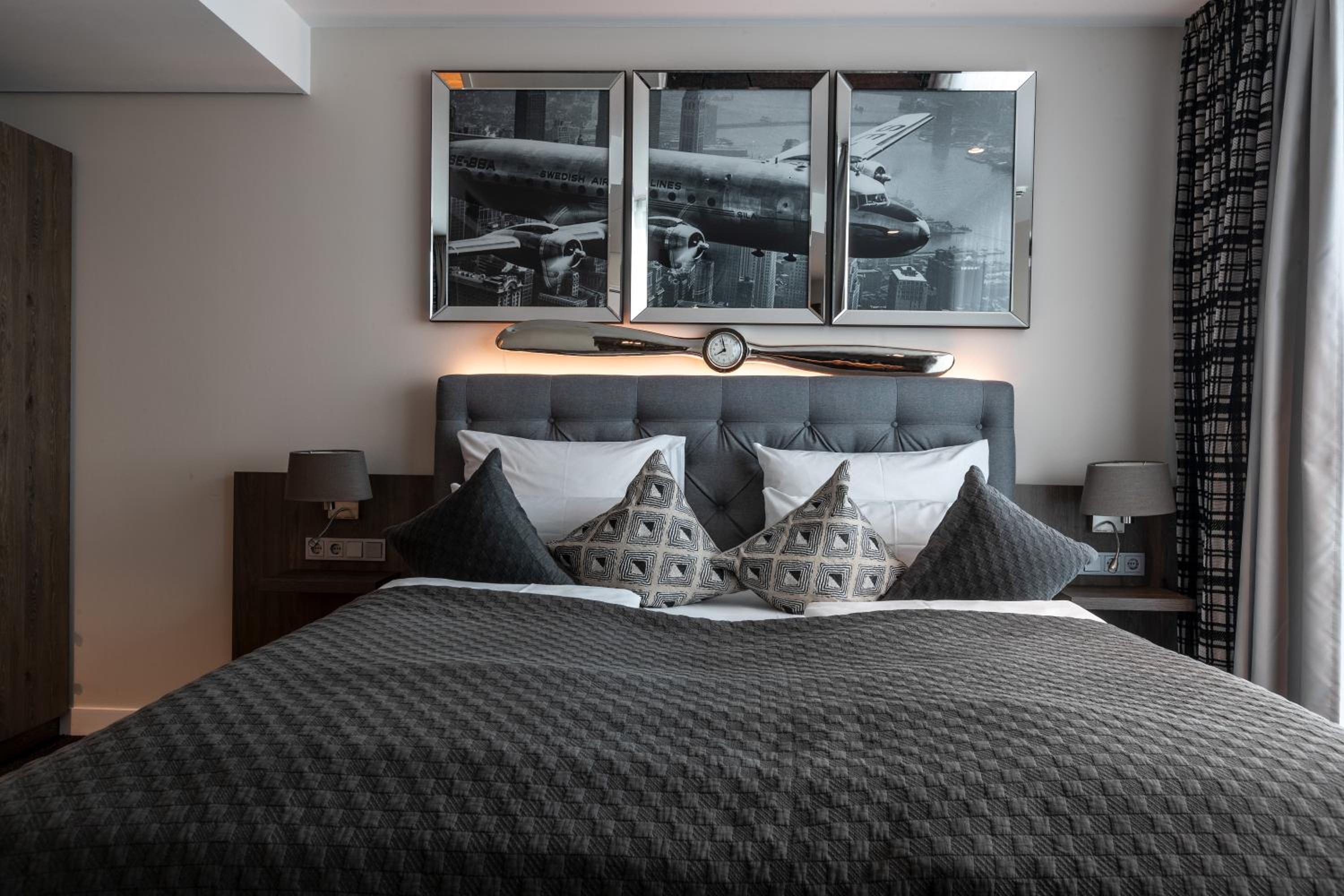Comfort Plus Double Room with Balcony - Photo 4