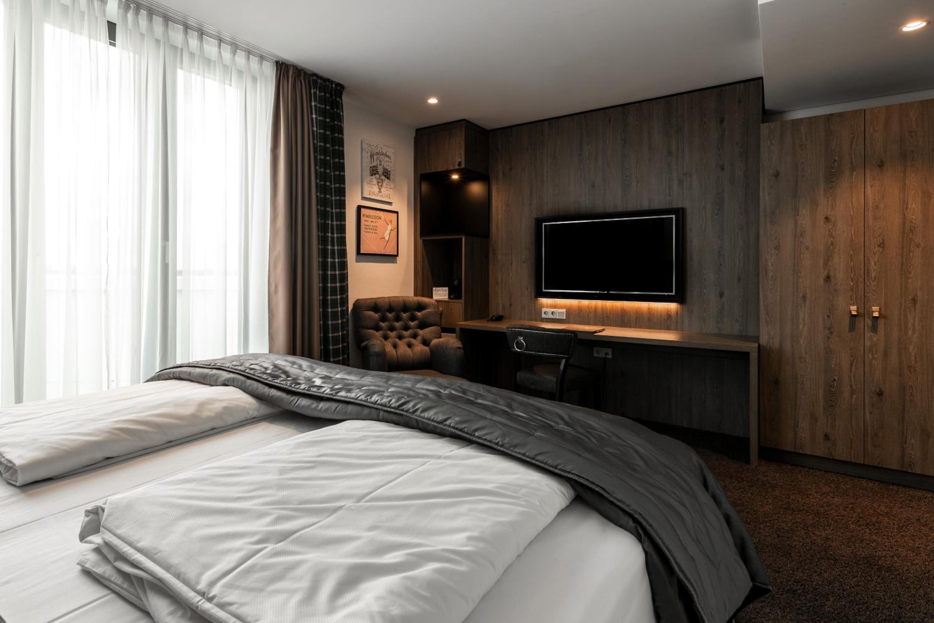 Comfort Plus Double Room with Balcony - Photo 5