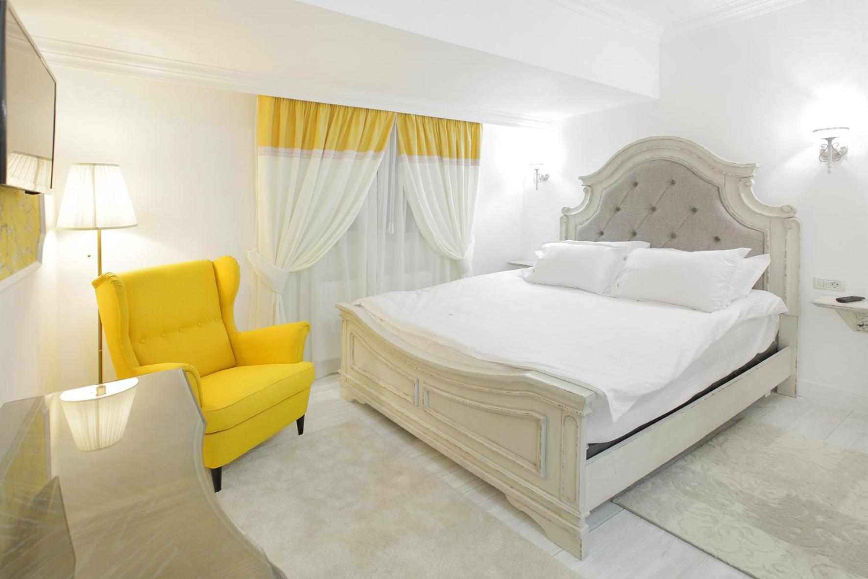 Standard Double Room - Photo 3