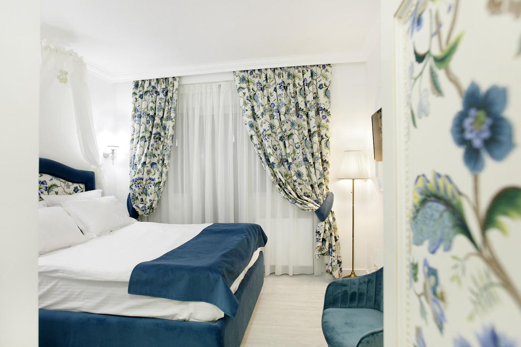 Standard Double Room - Photo 10