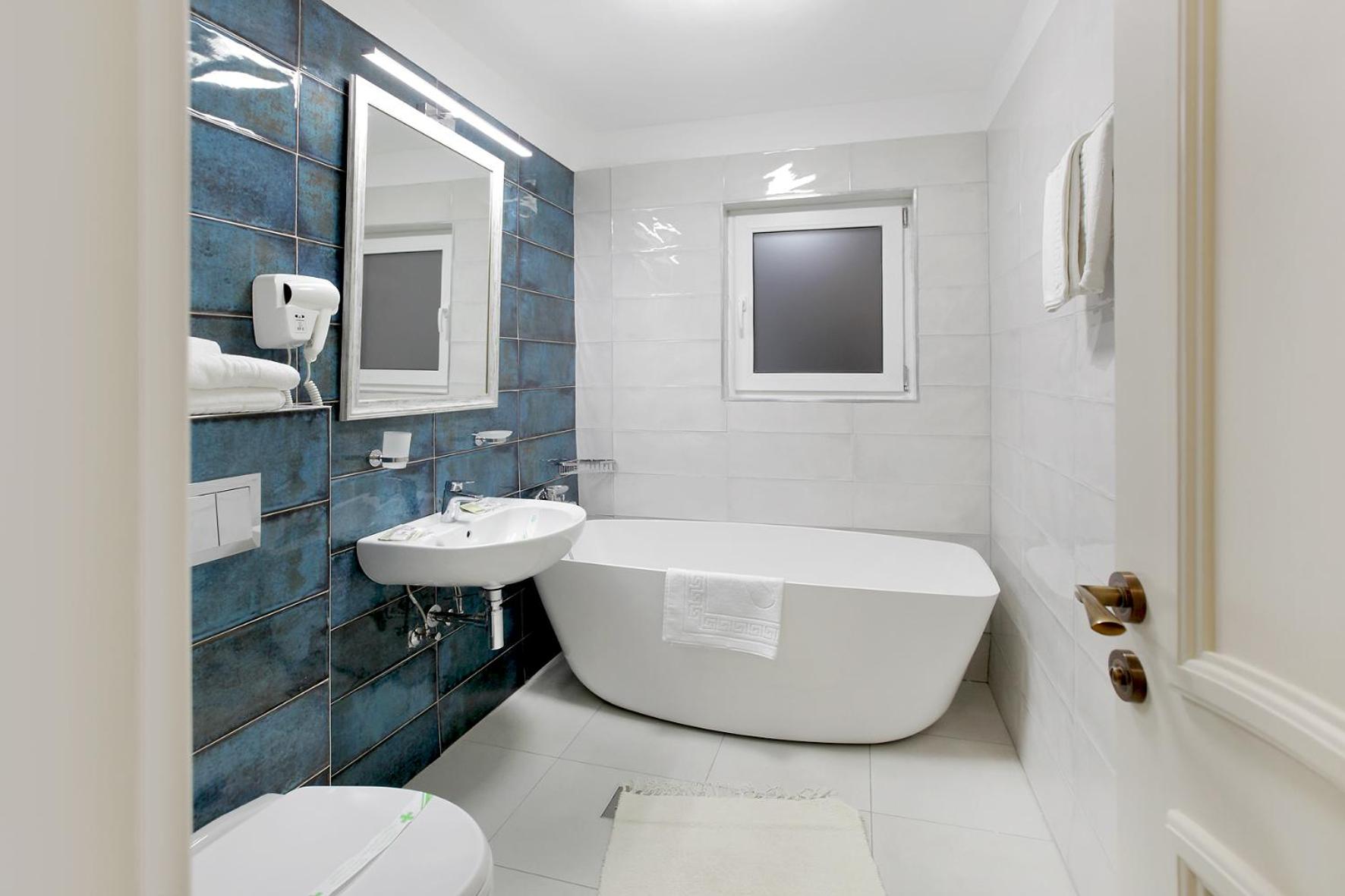 Superior Double Room - Photo 7