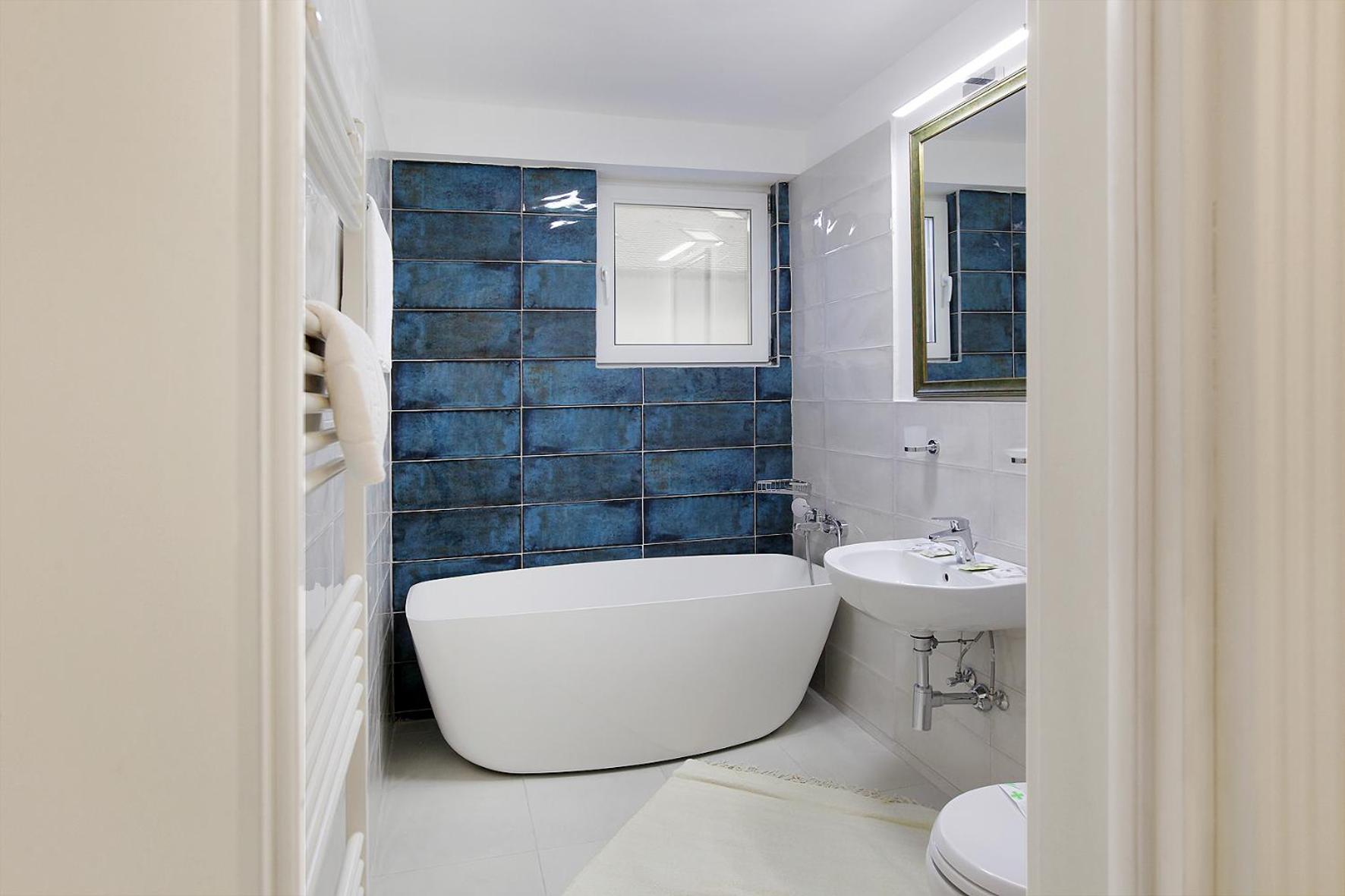 Superior Double Room - Photo 8