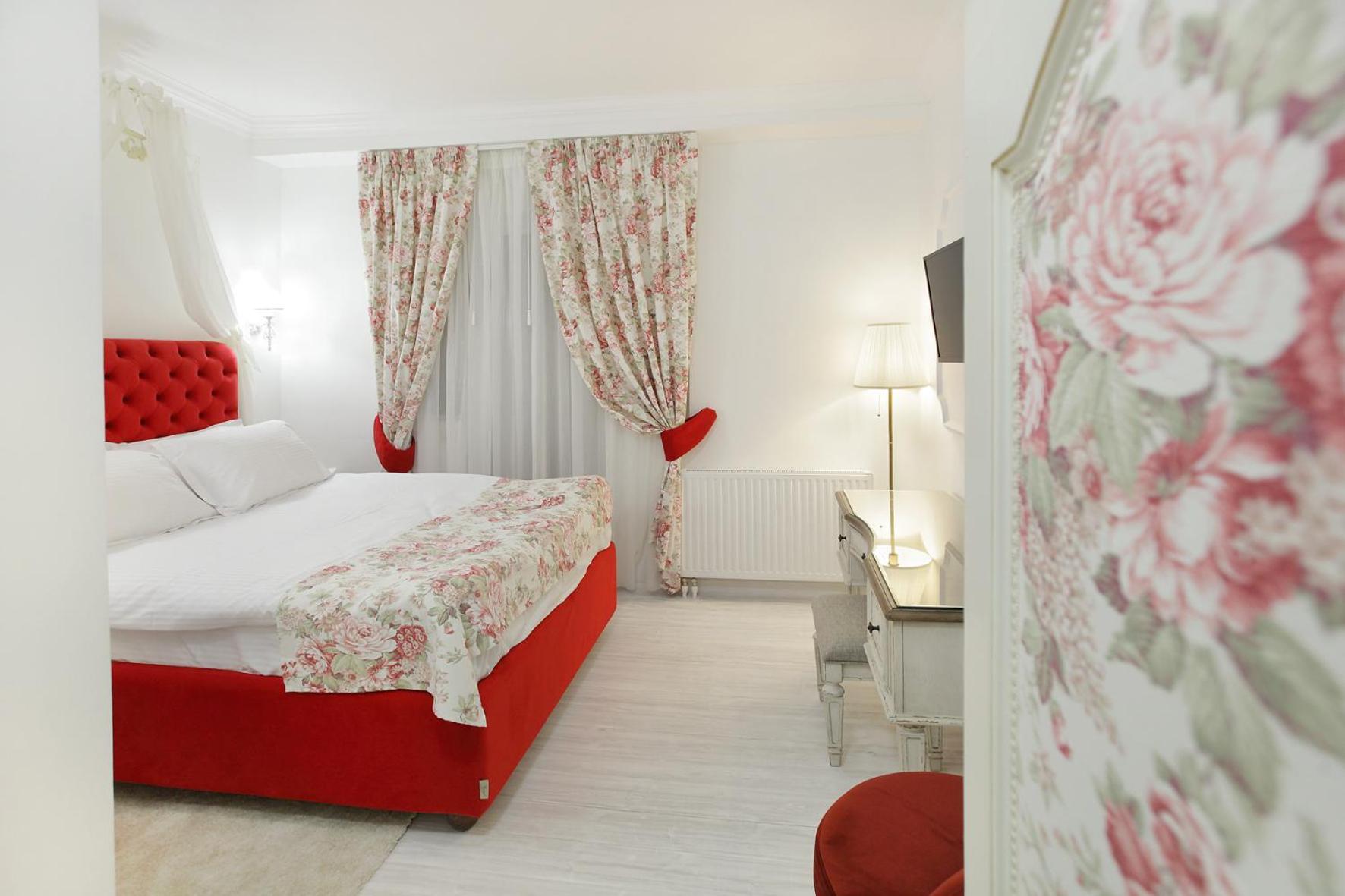 Standard Double Room - Photo 2