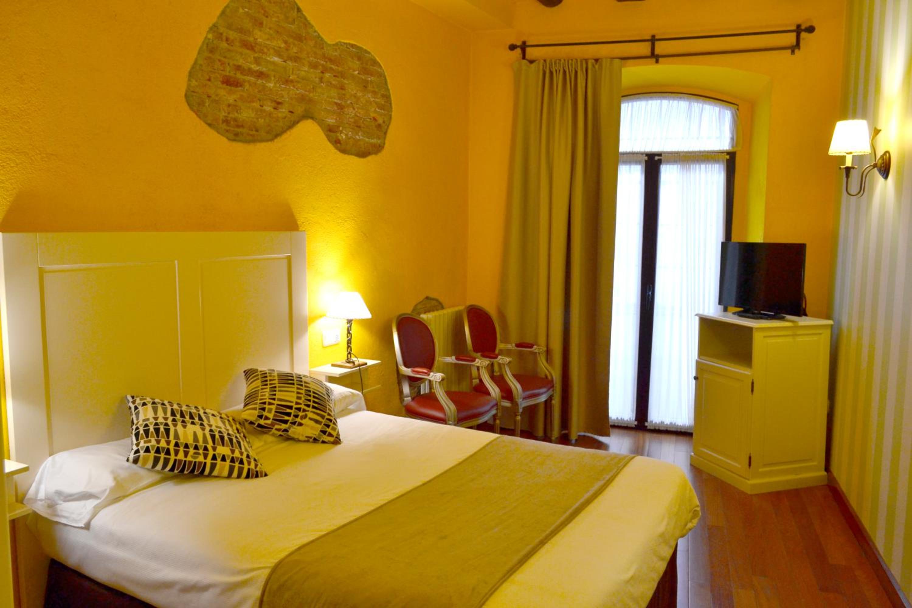 Habitación Estándar con Cama Queen