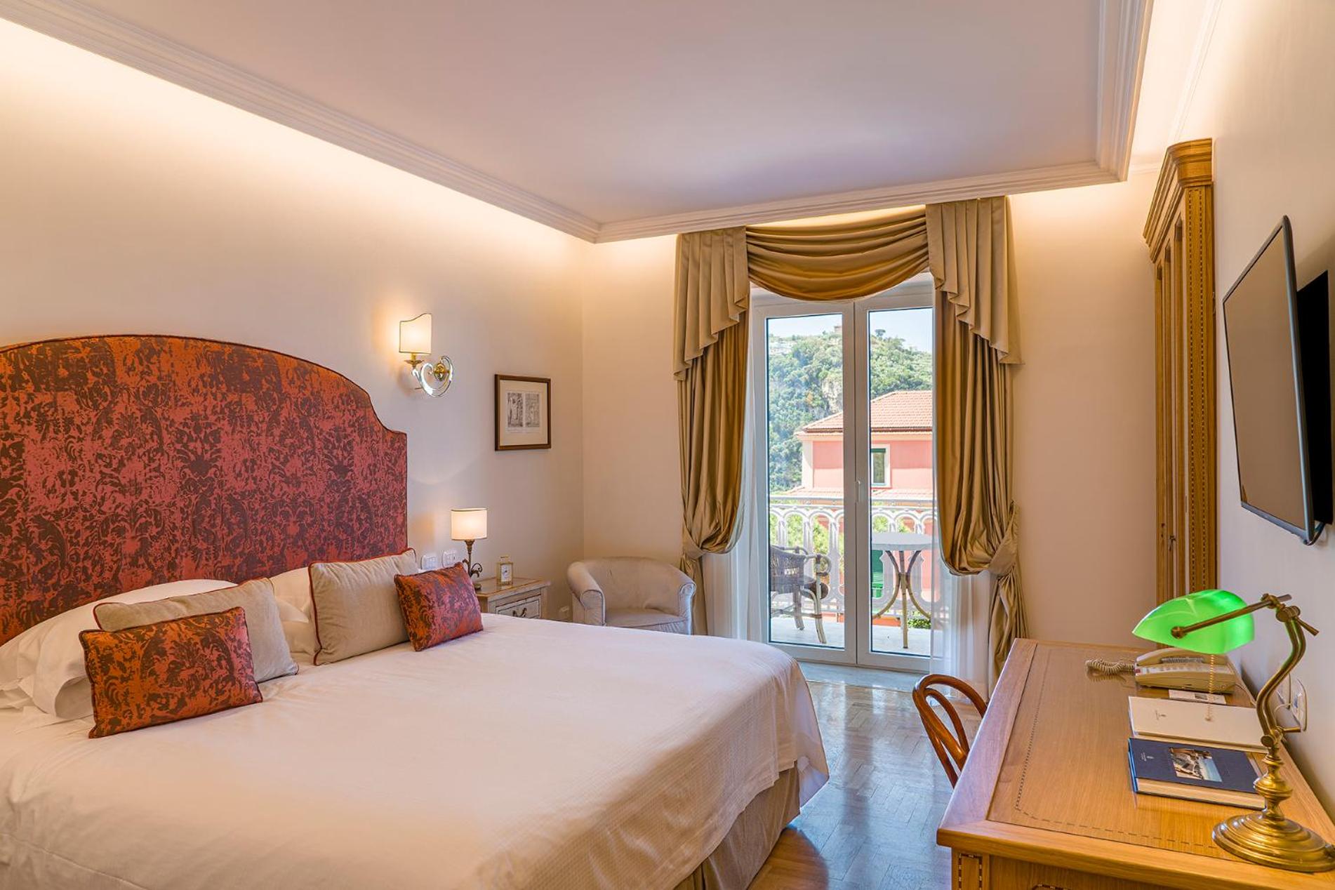 Superior Double or Twin Room with Sea View - Photo 2