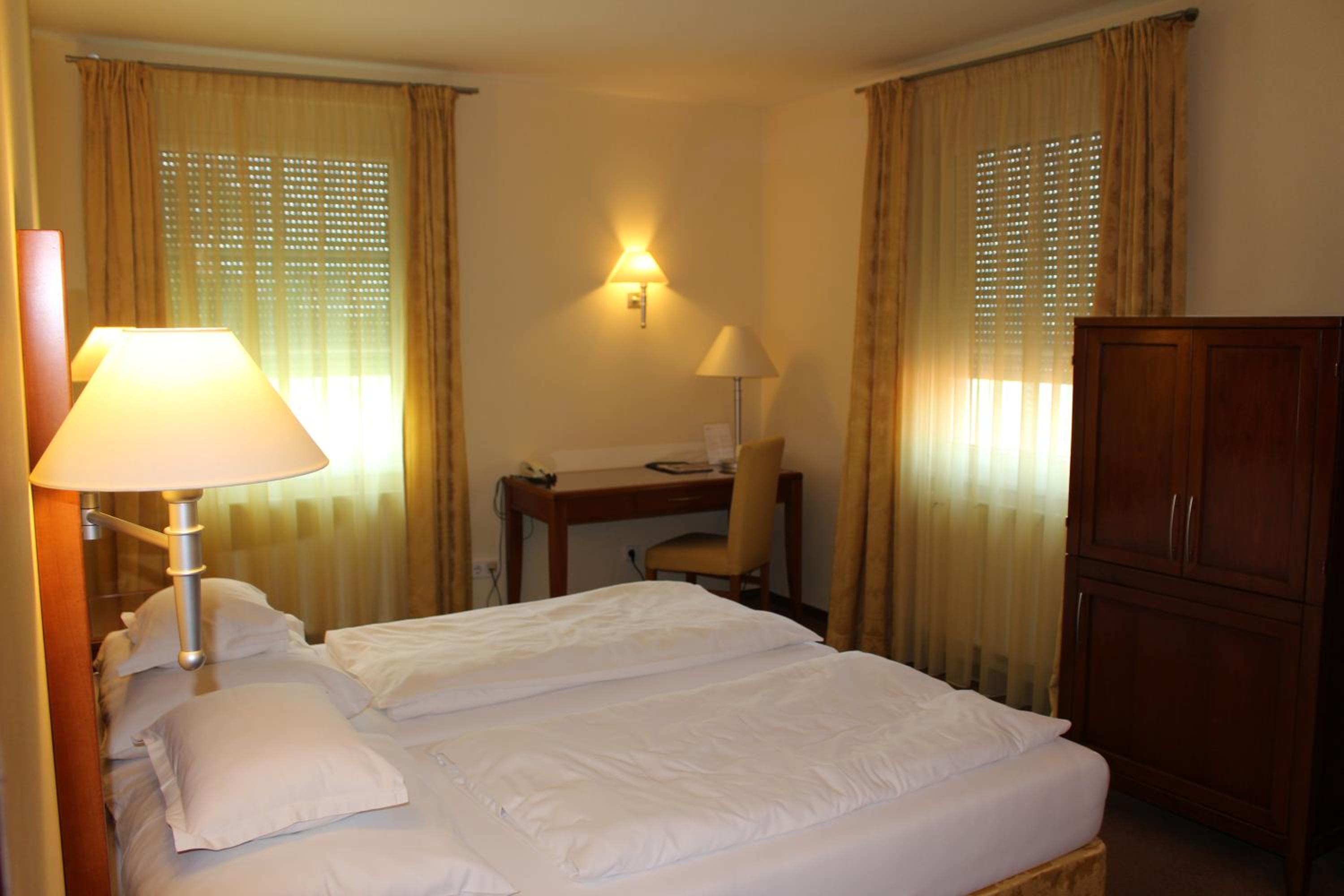 Standard Double Room photo 2
