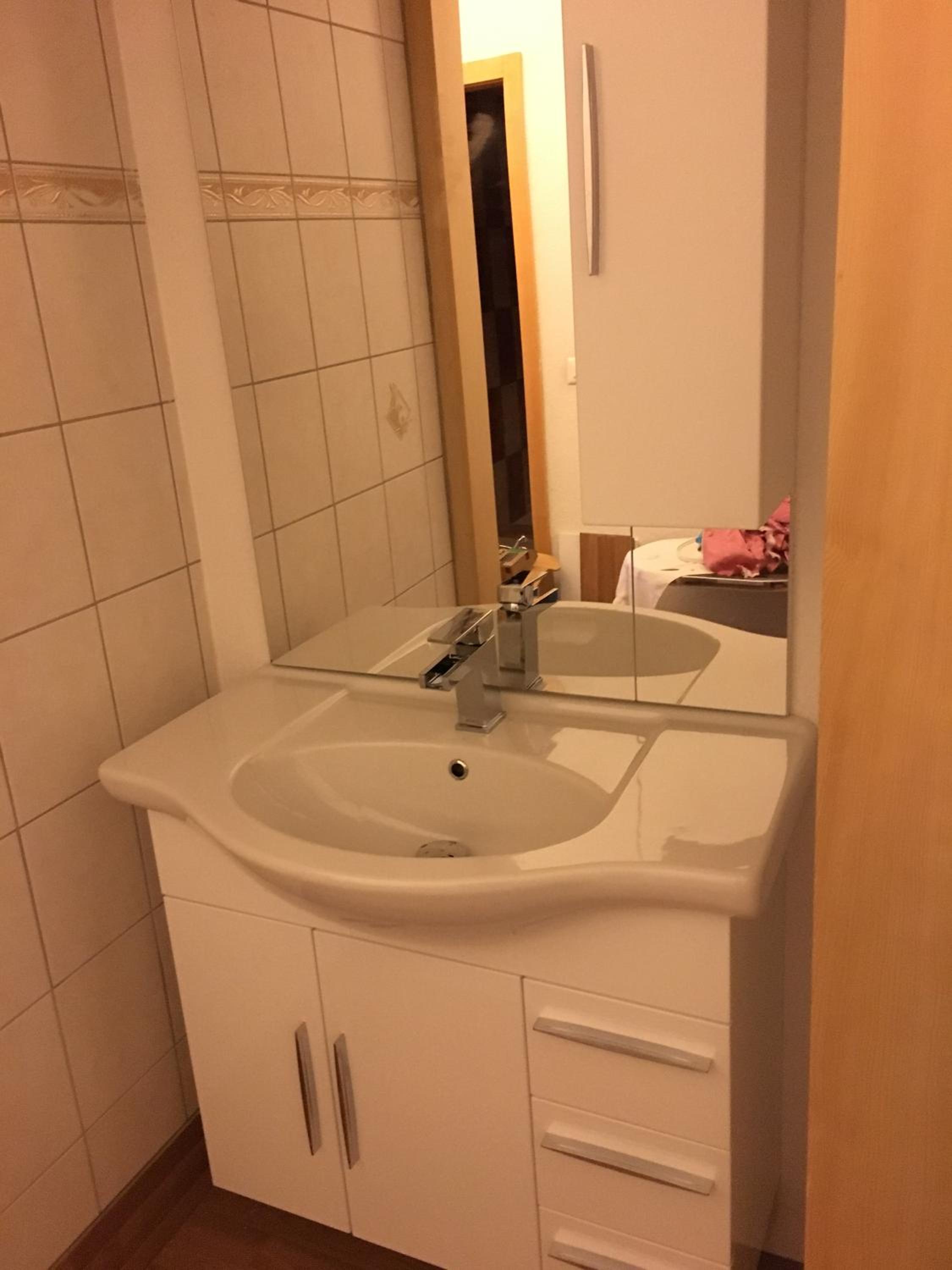 Deluxe Suite with Spa Bath photo 3