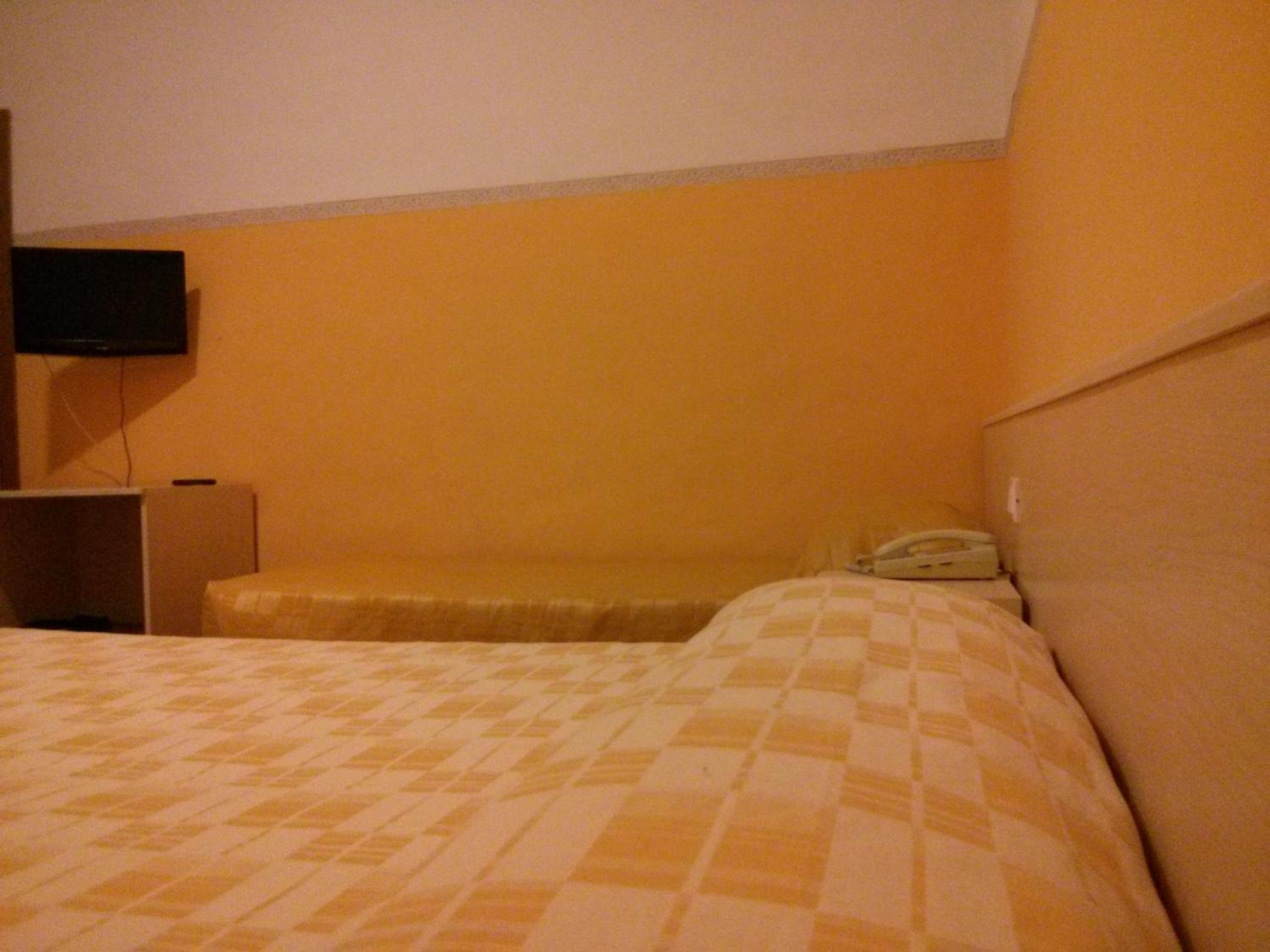 Triple Room - Photo 2
