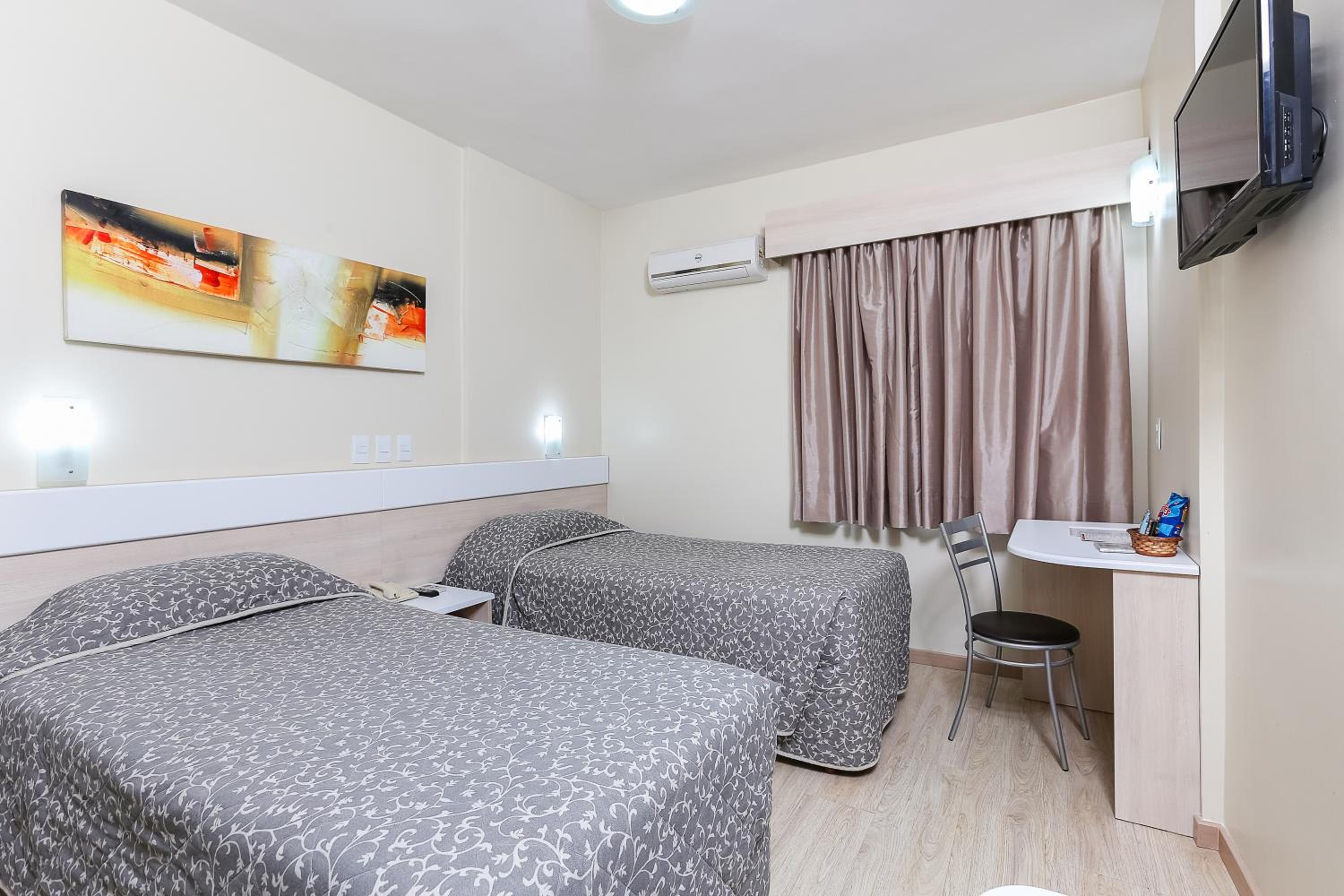 Standard Twin Room photo 1