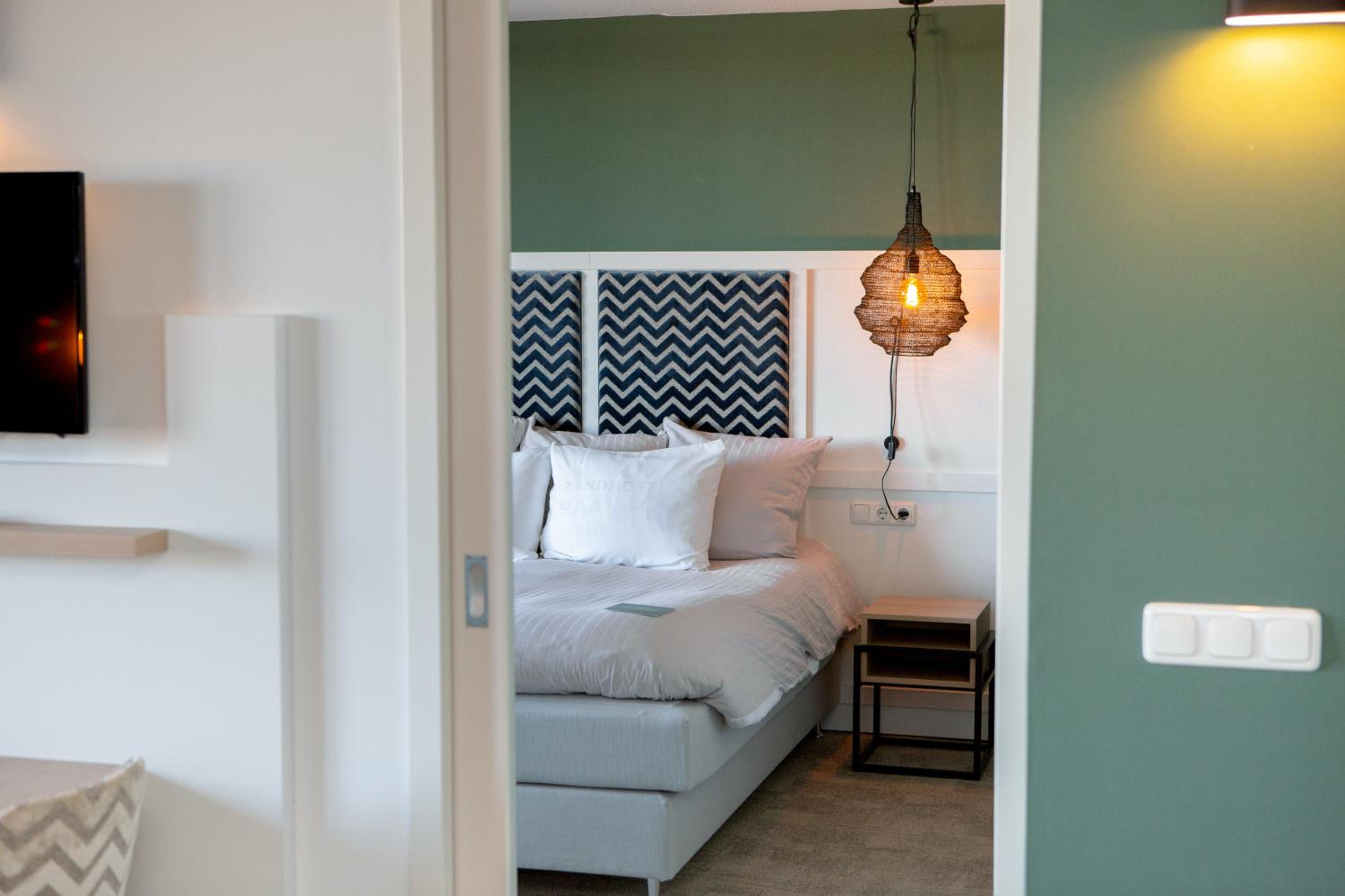 Suite - Photo 6