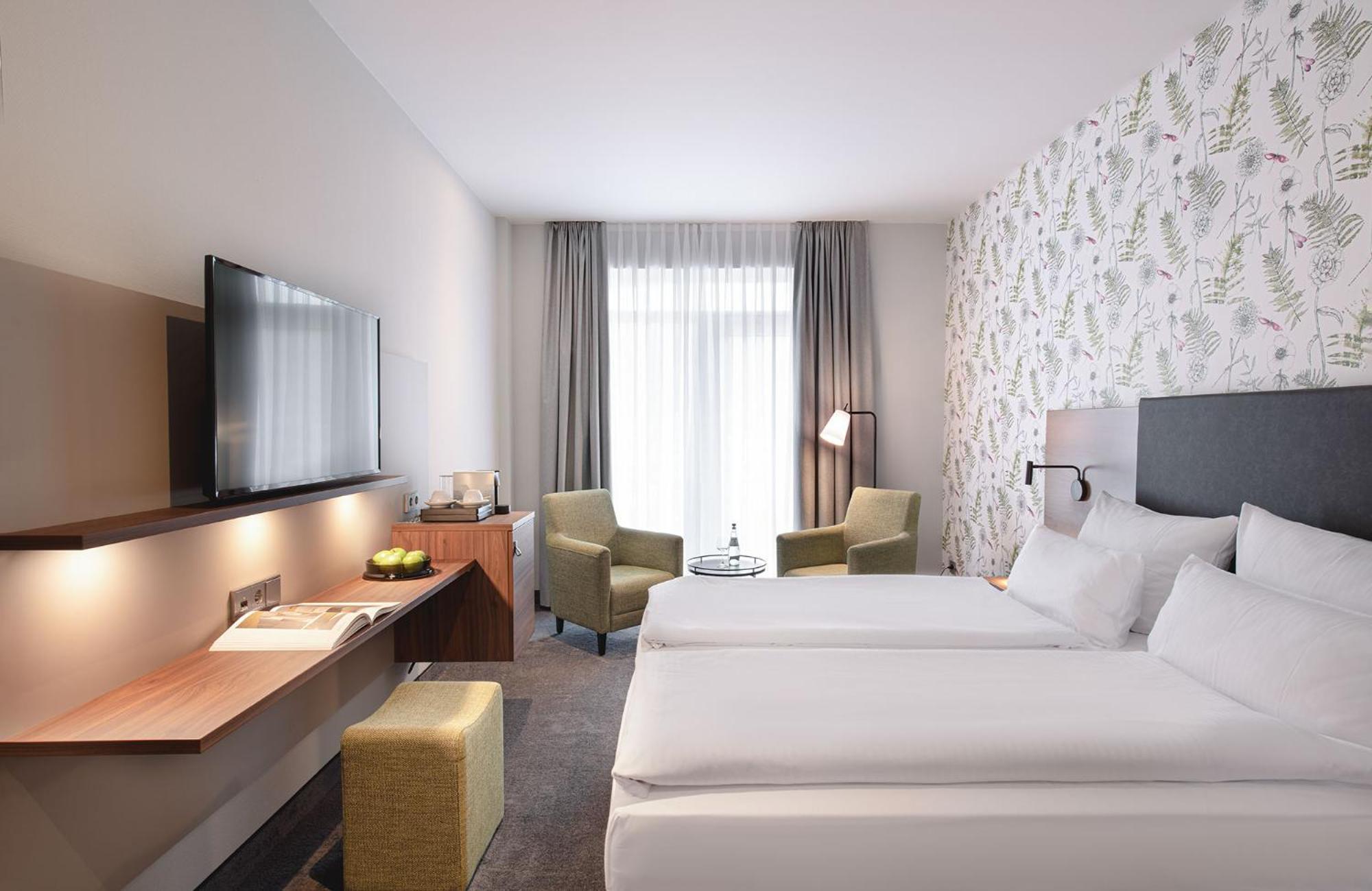 Classic Double Room with Balcony - Photo 1